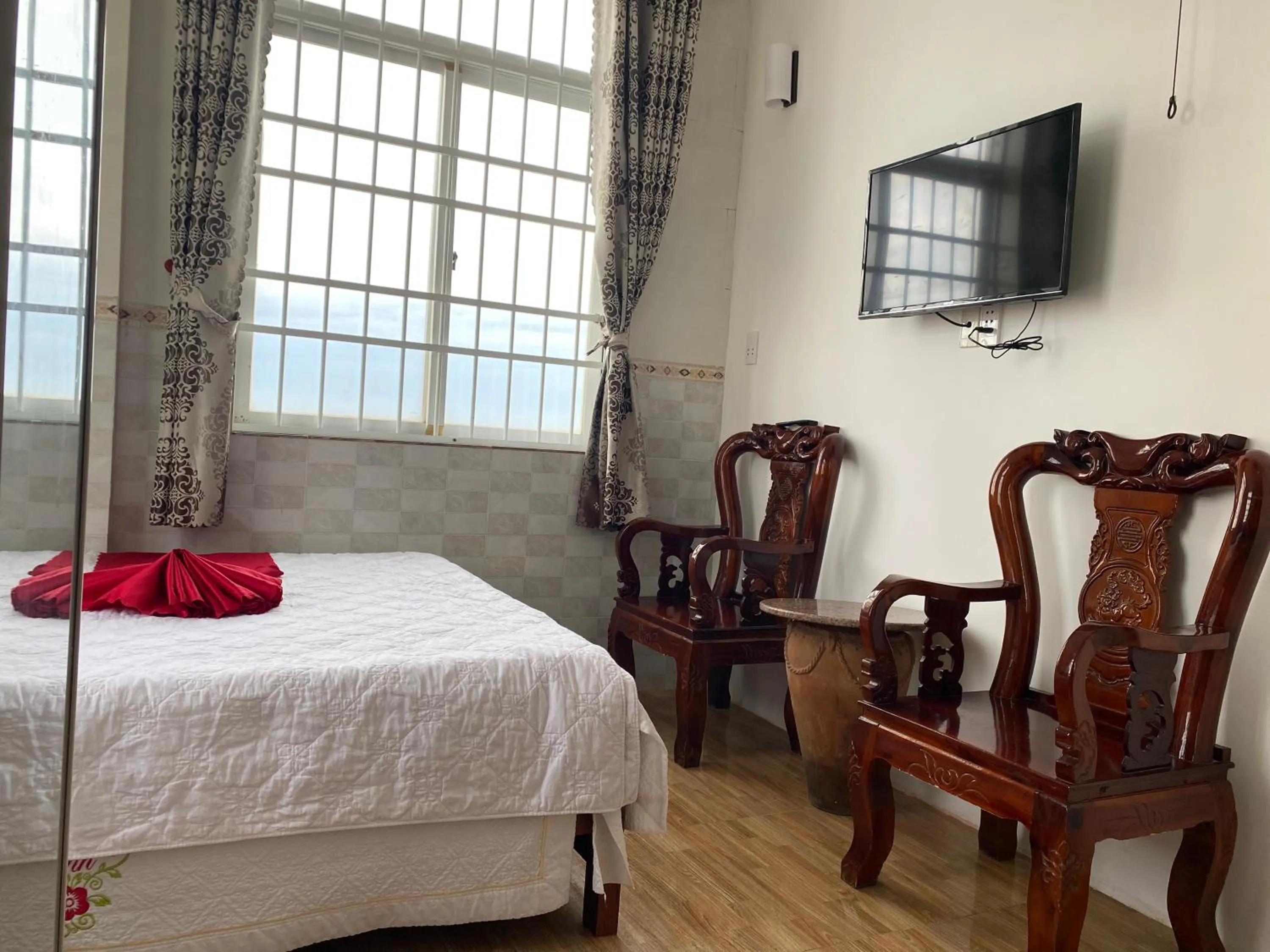 Bed in Hoang Linh Hotel