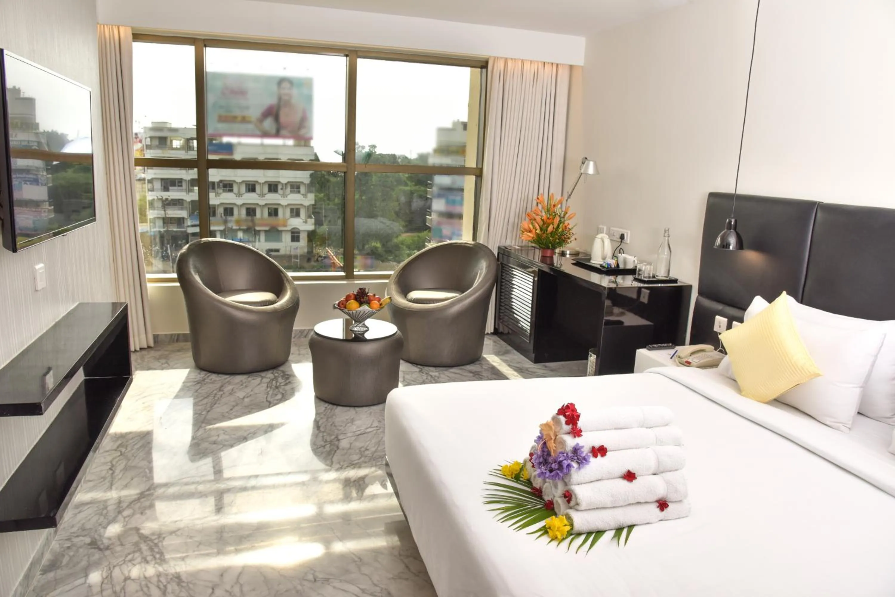 Bed in CJ Pallazzio,Salem