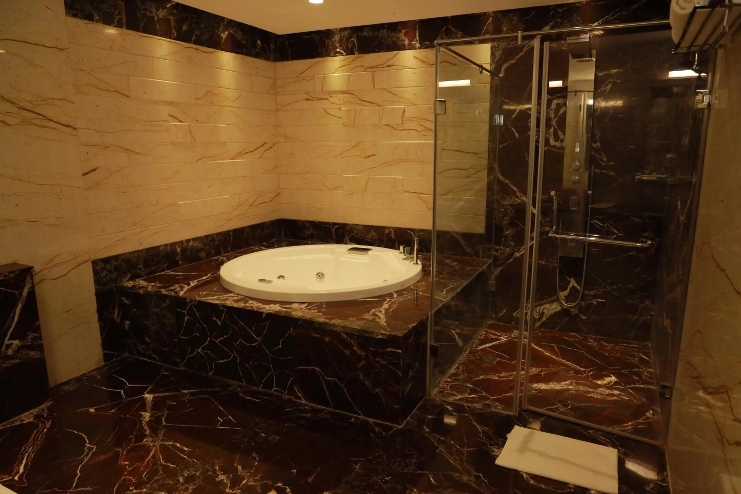 Bathroom in CJ Pallazzio,Salem