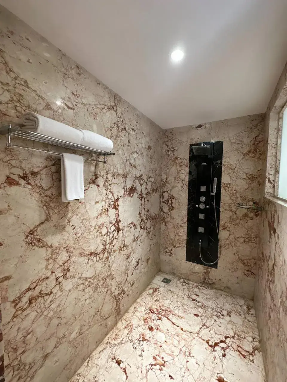 Property building in CJ Pallazzio,Salem Property building in CJ Pallazzio,Salem