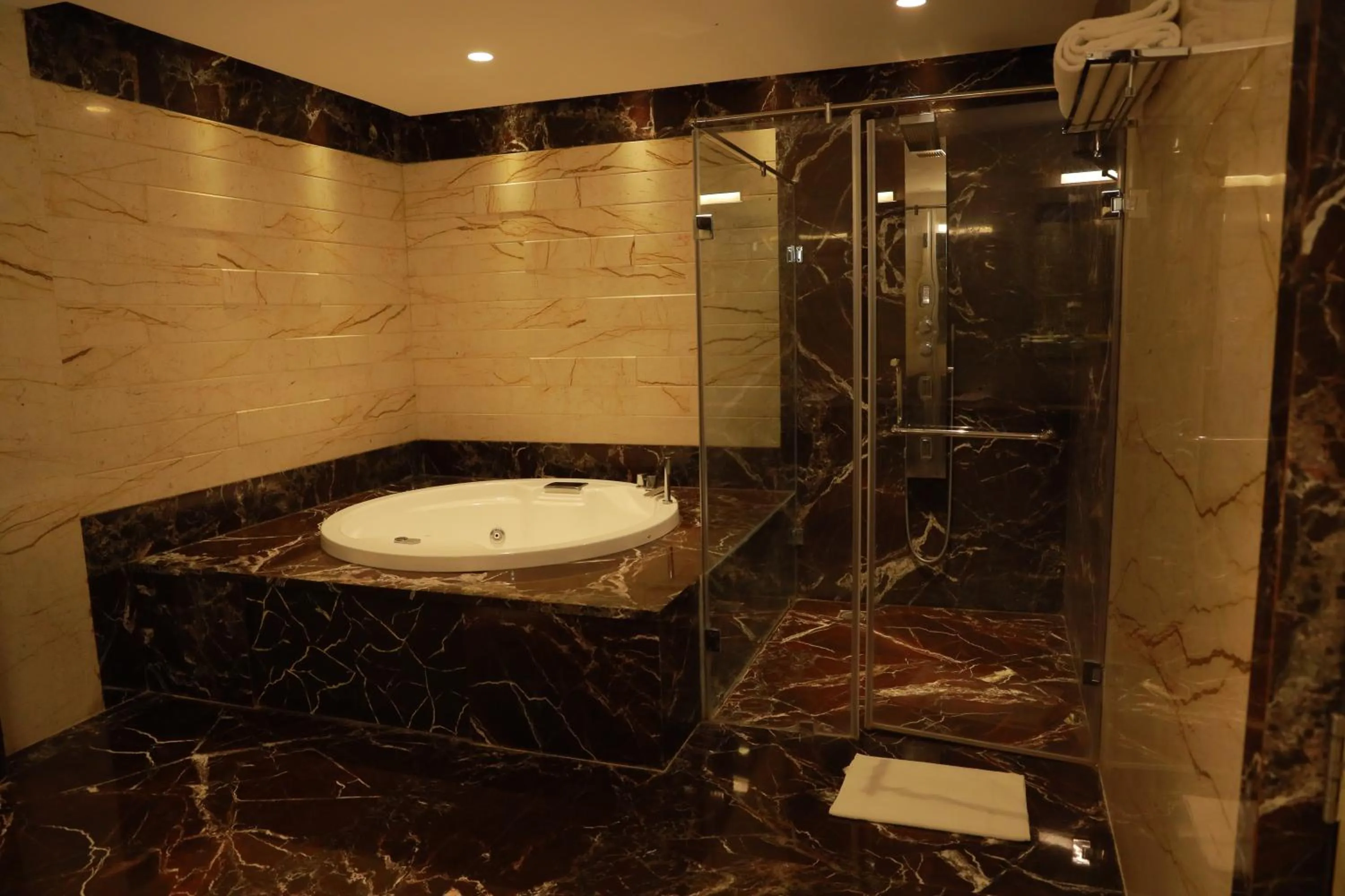 Bathroom in CJ Pallazzio,Salem