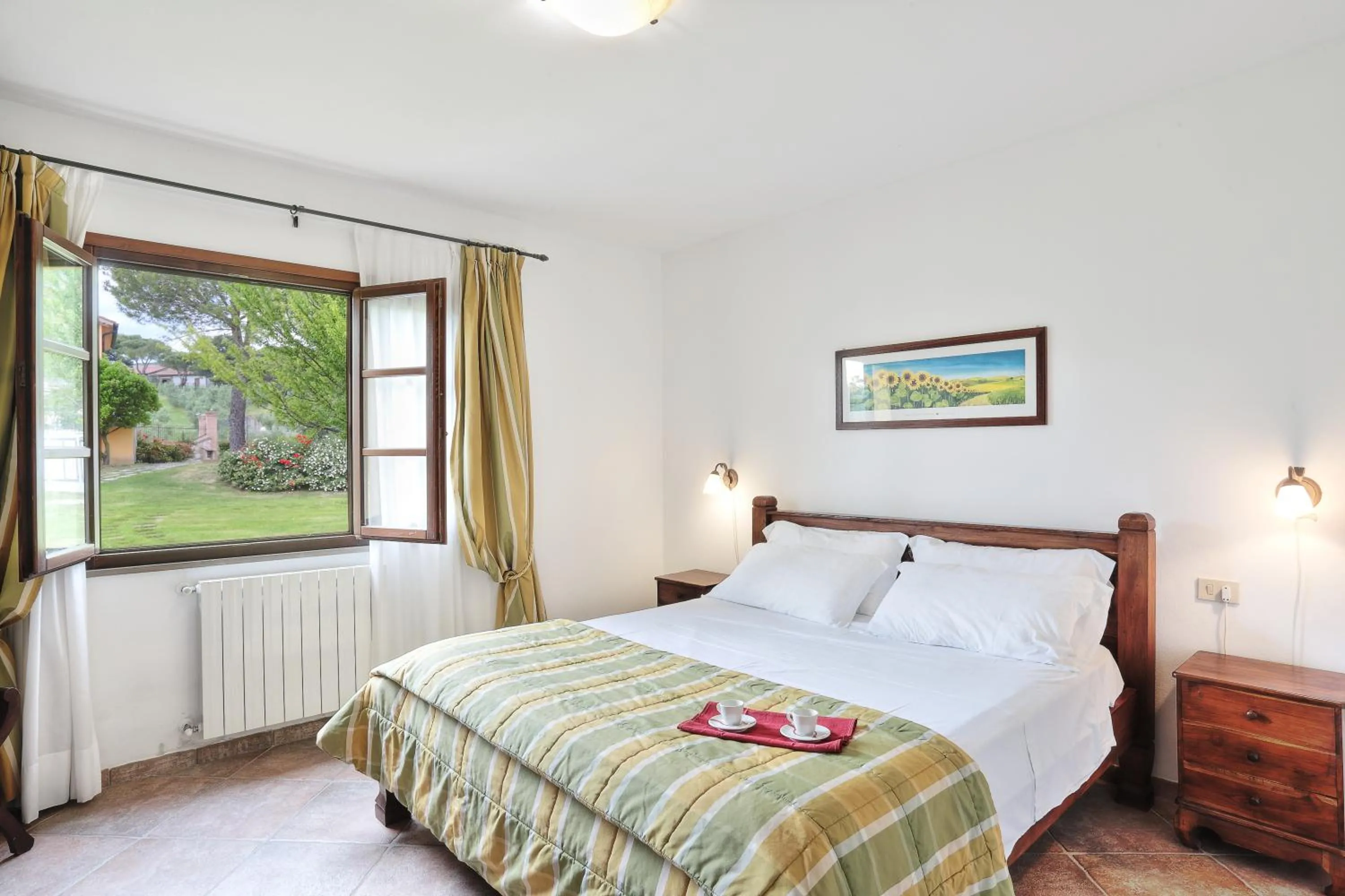 Bed in Borgo San Pecoraio Resort