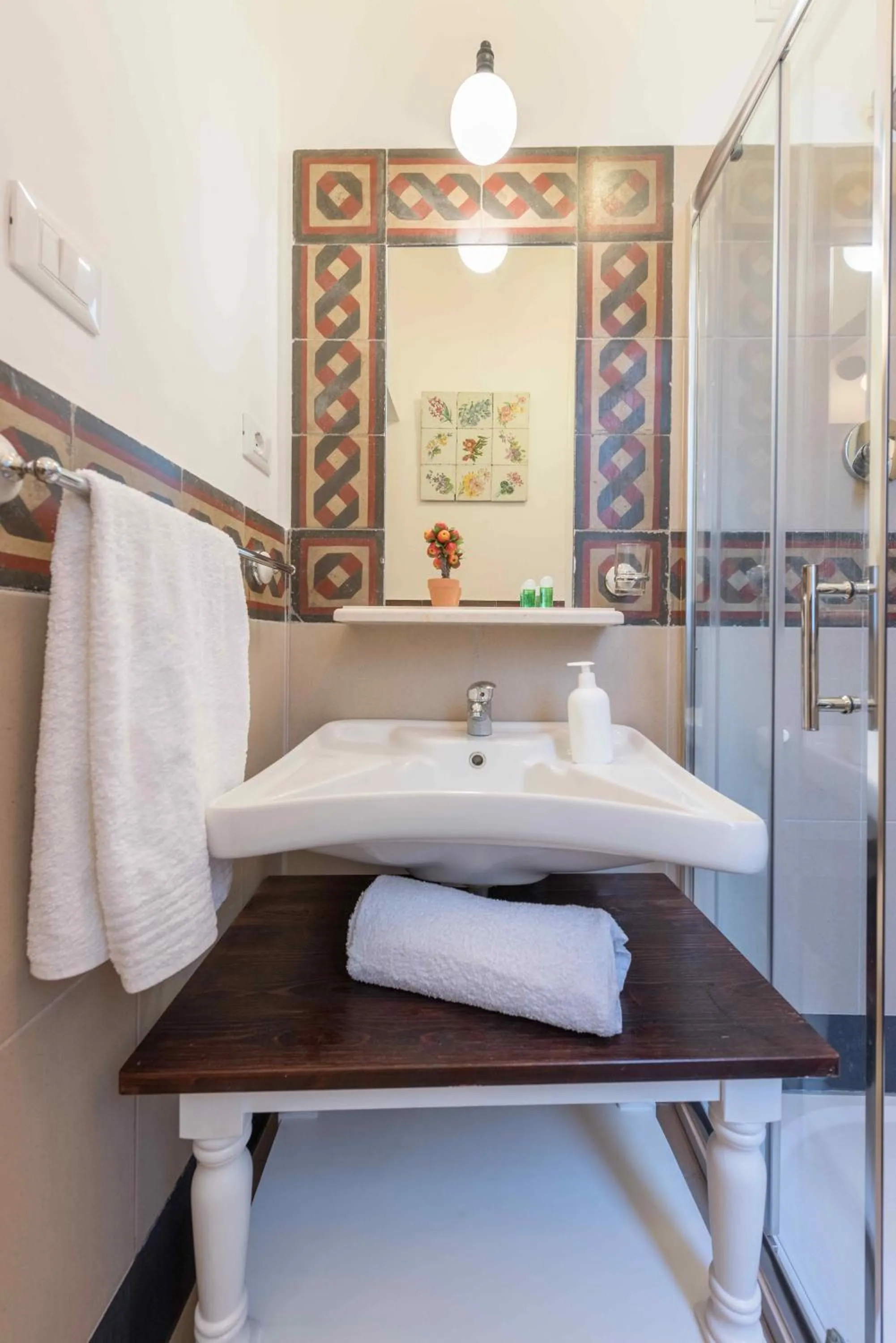 Bathroom, Bed in Palazzo Benso