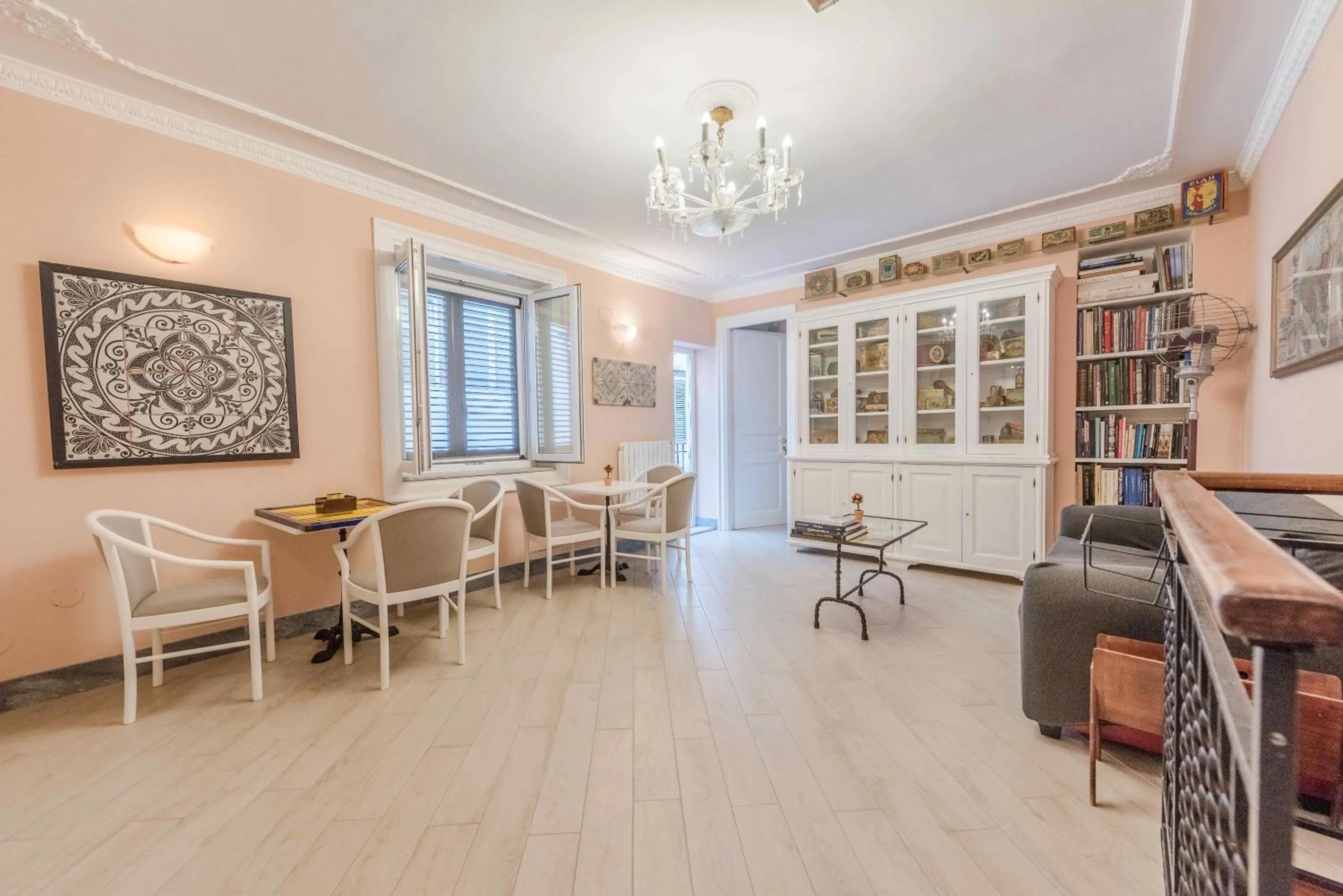 Library in Palazzo Benso