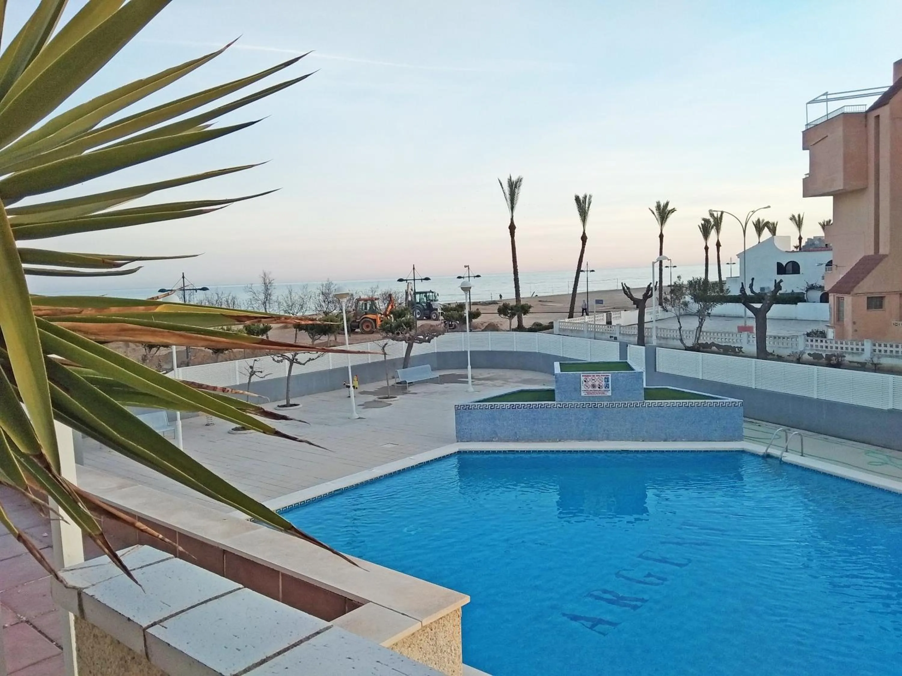 Swimming pool in Apartamentos Argenta Caleta 3000