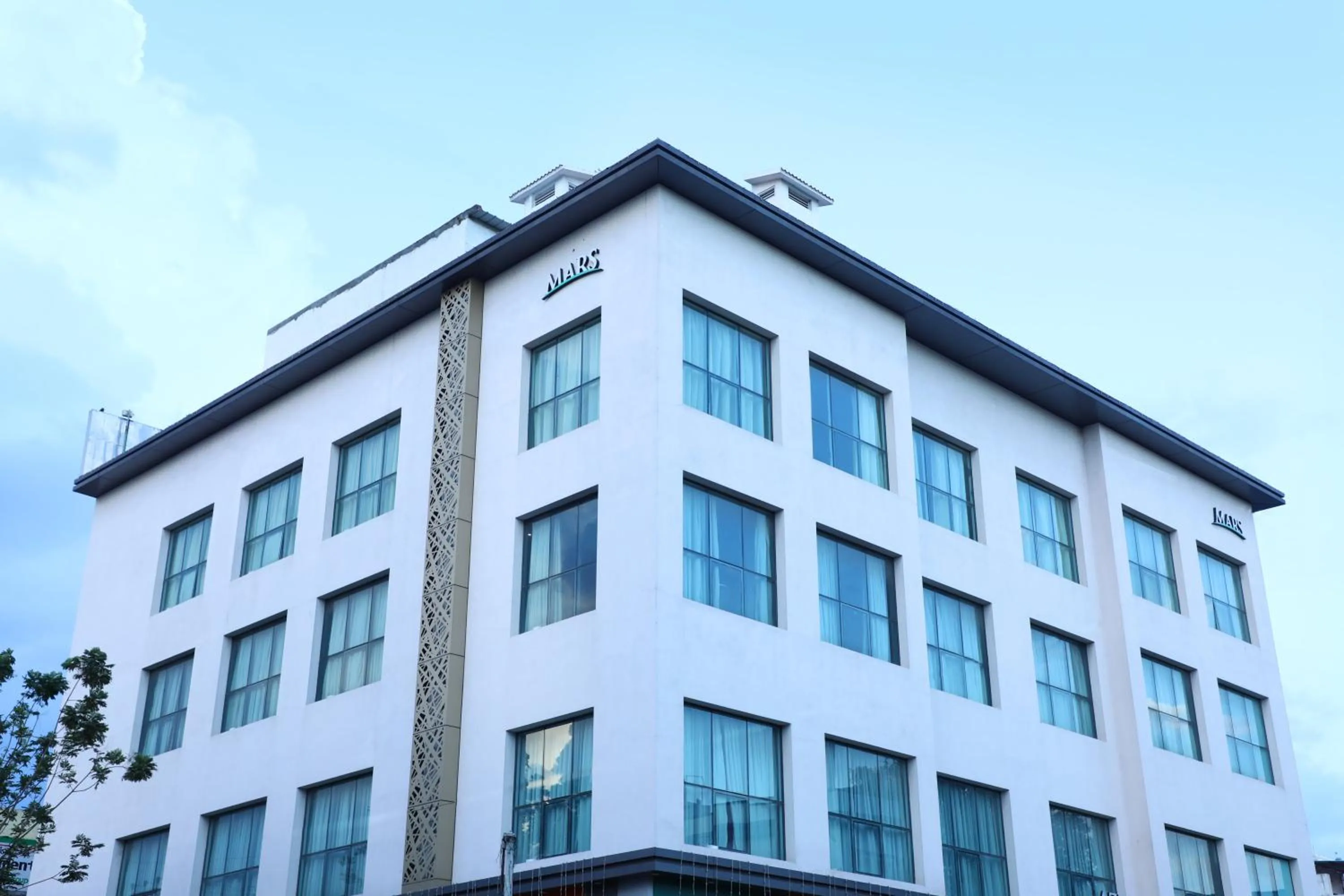 Property building in Avenue Hotel