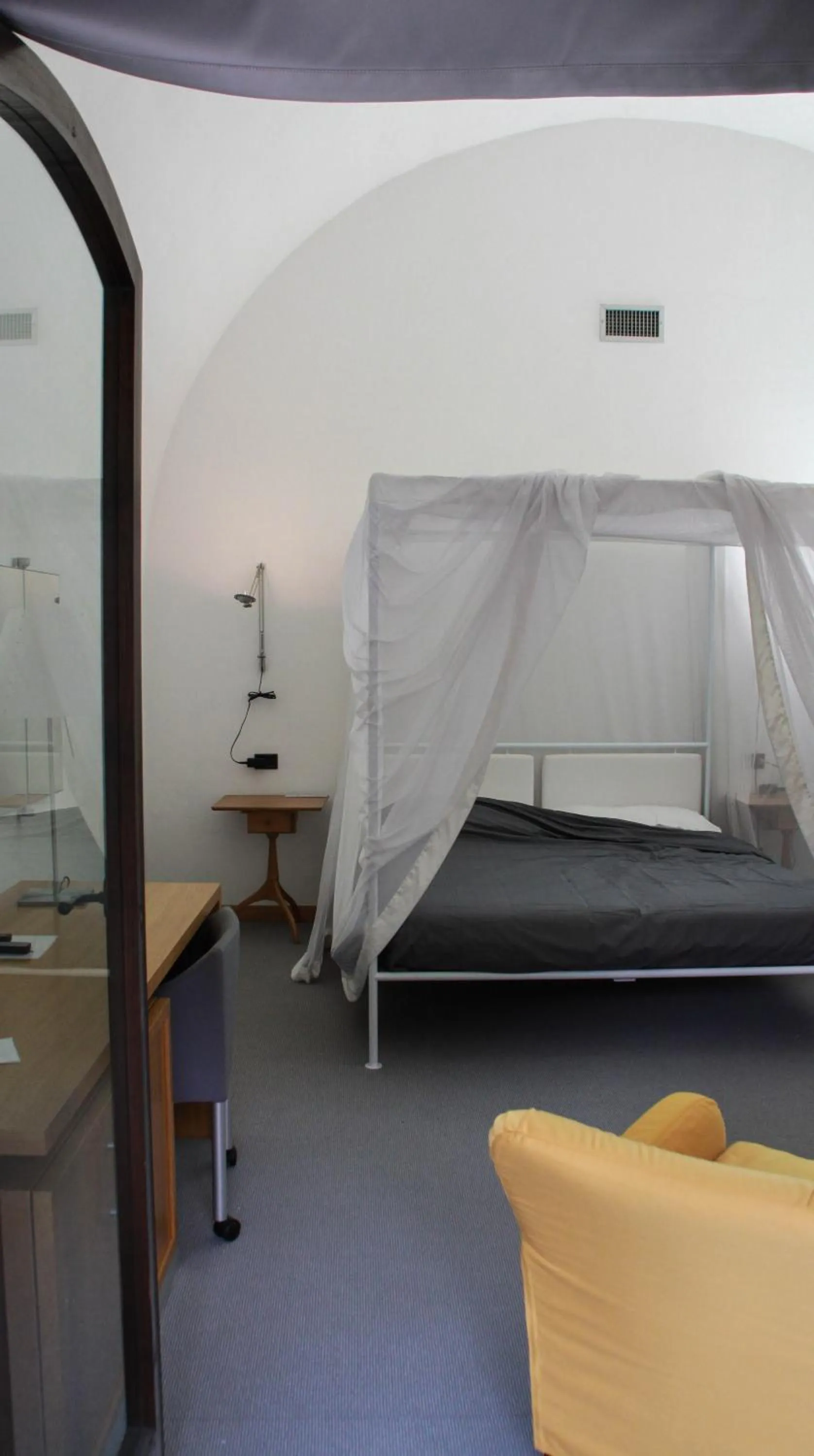 Bedroom, Bed in Hotel Cavour Et Des Officiers