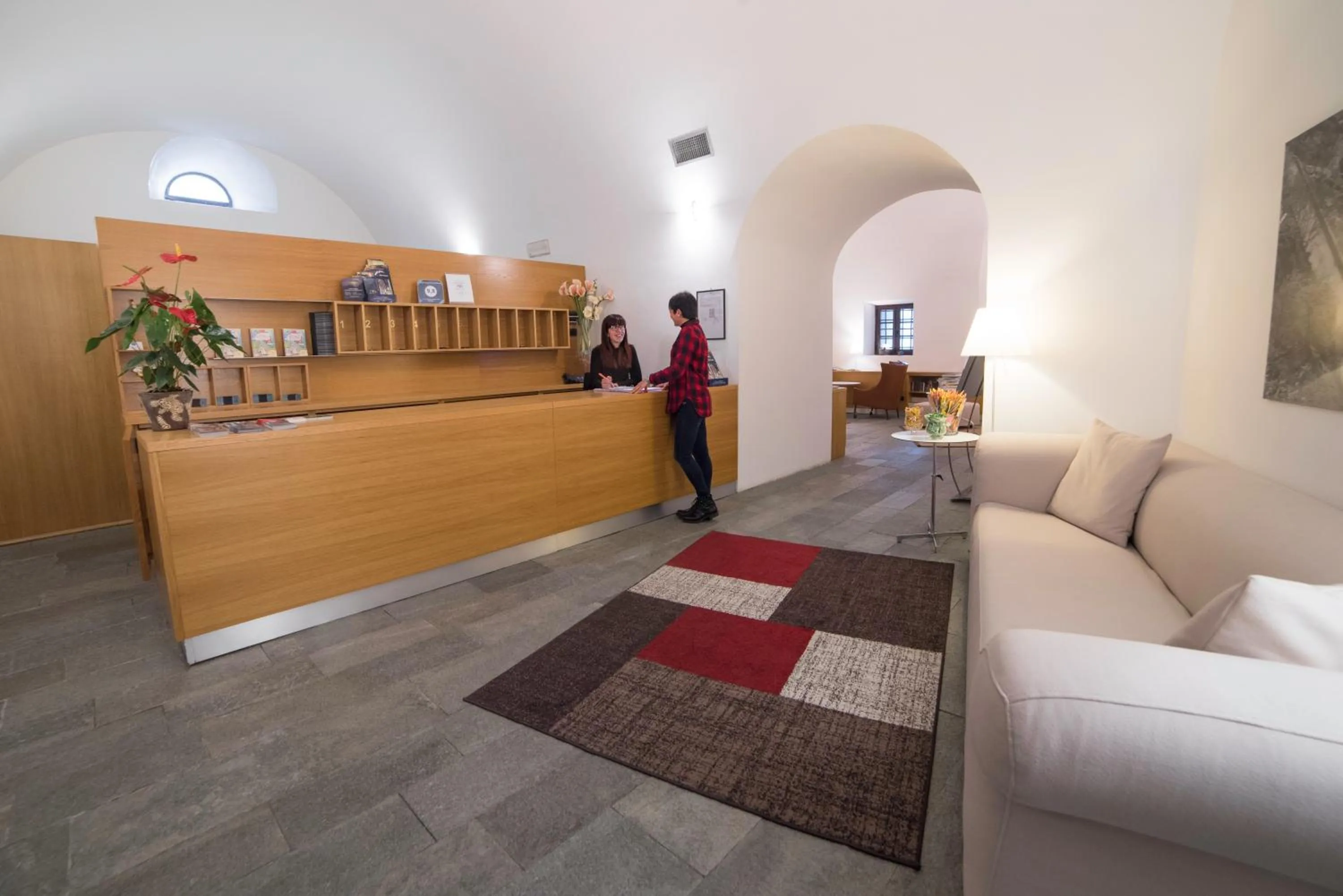 Lobby or reception in Hotel Cavour Et Des Officiers