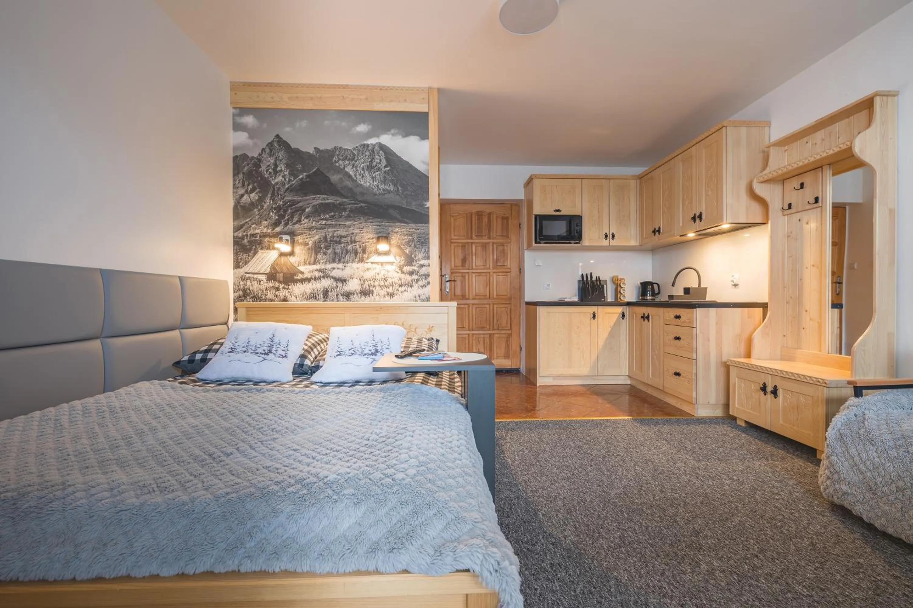 Kitchen or kitchenette, Bed in Willa Trebunia