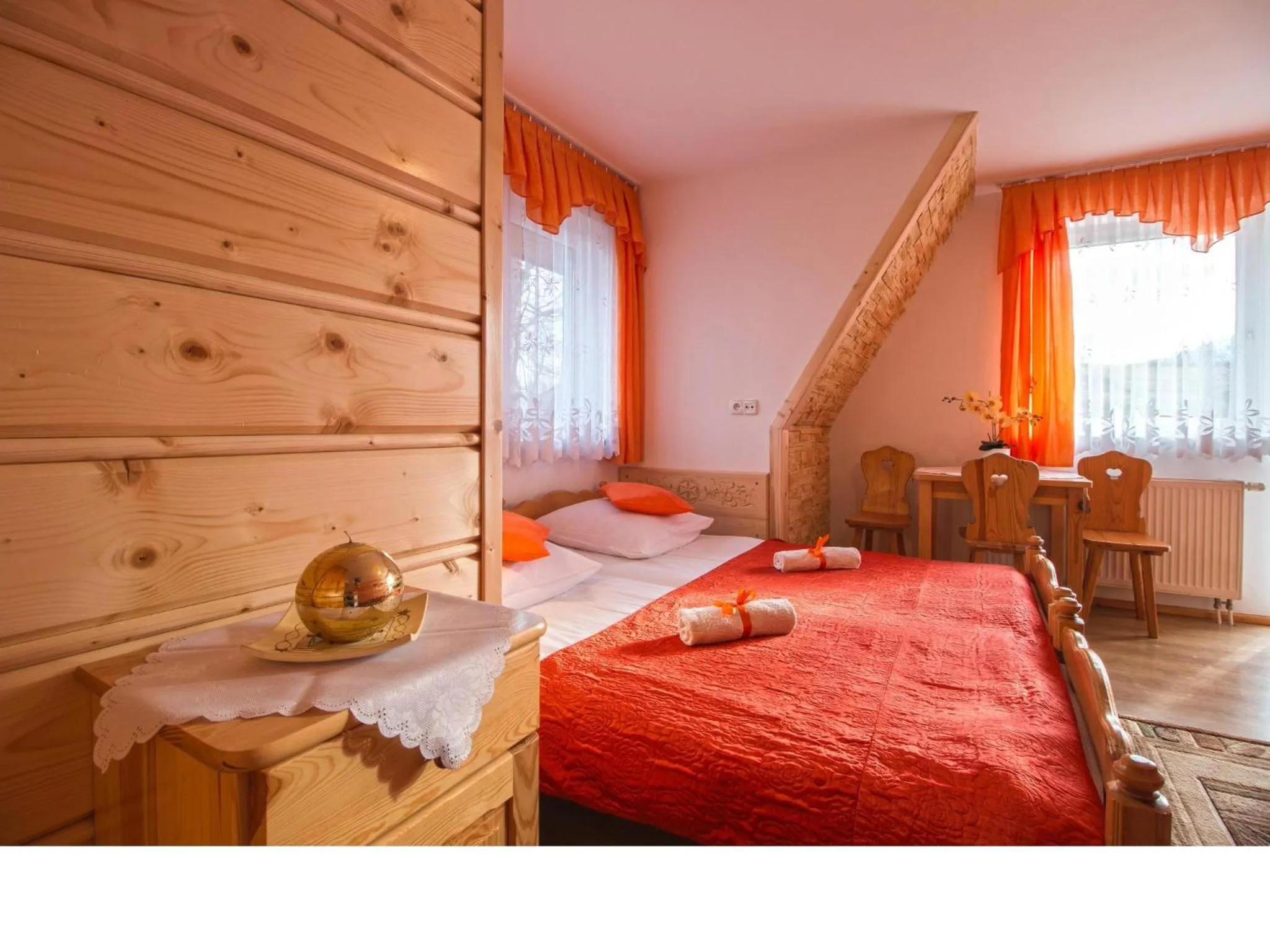 Photo of the whole room, Bed in Willa Trebunia