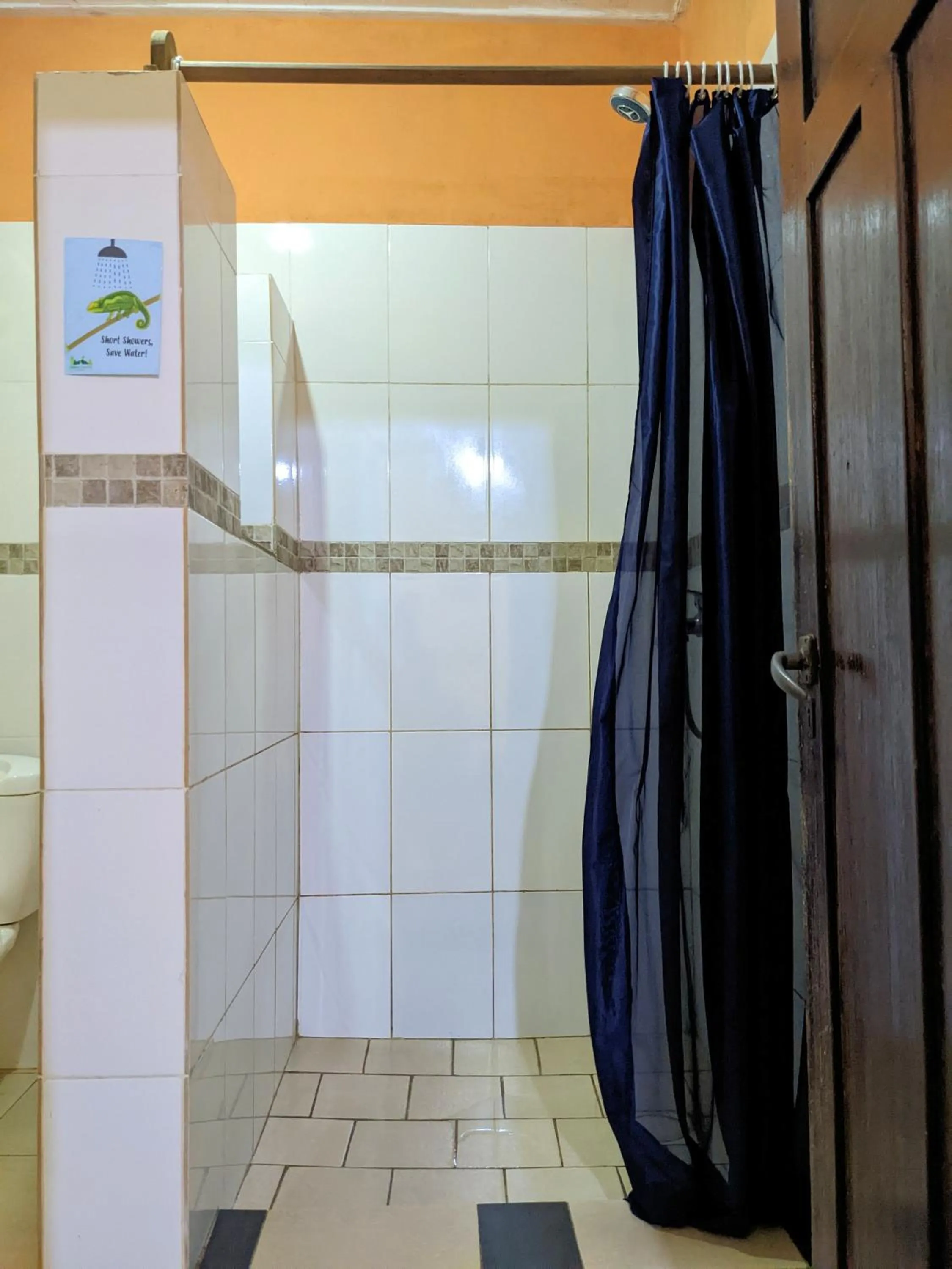 Shower in Lawns Hotel