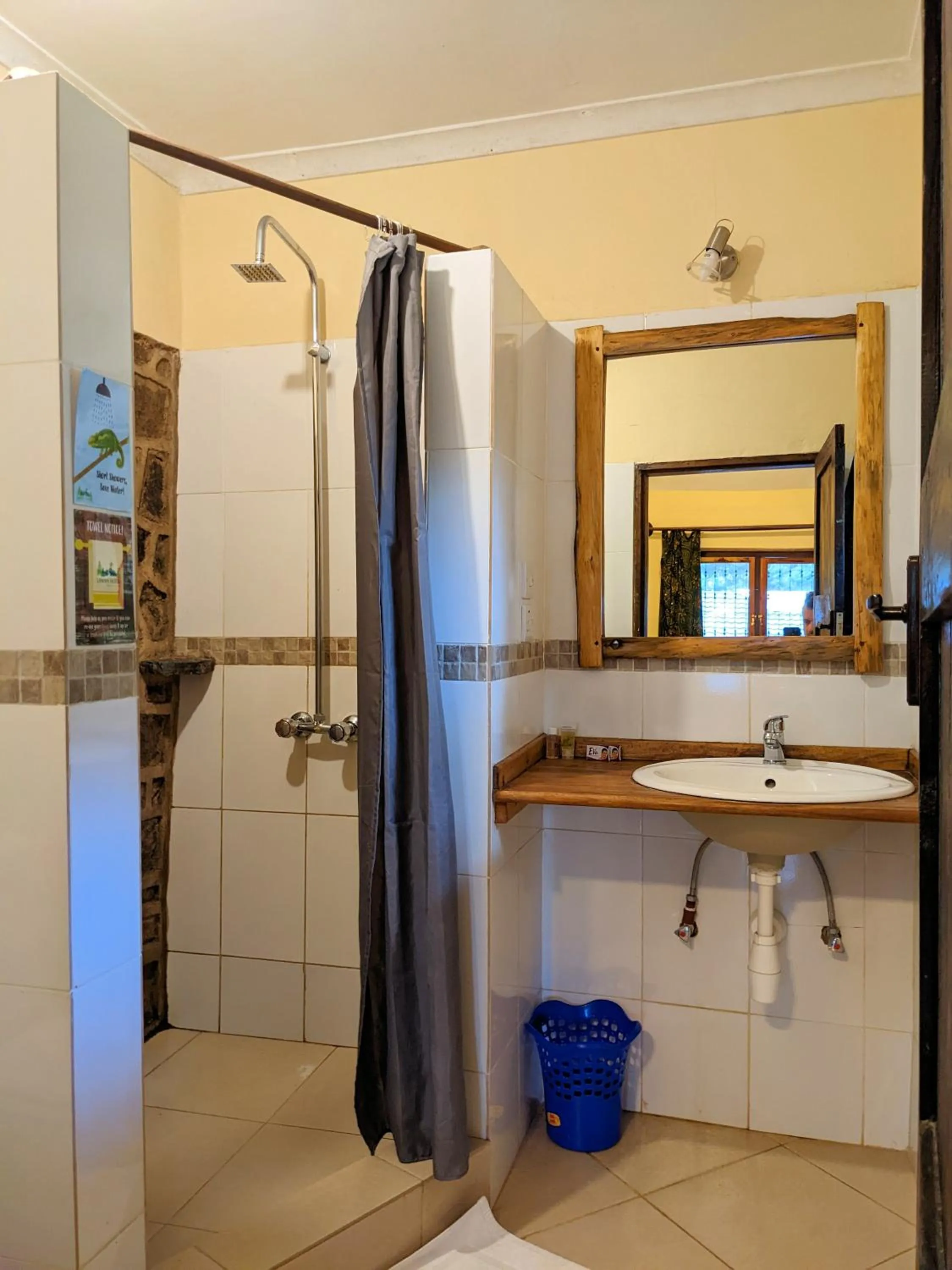 Shower in Lawns Hotel