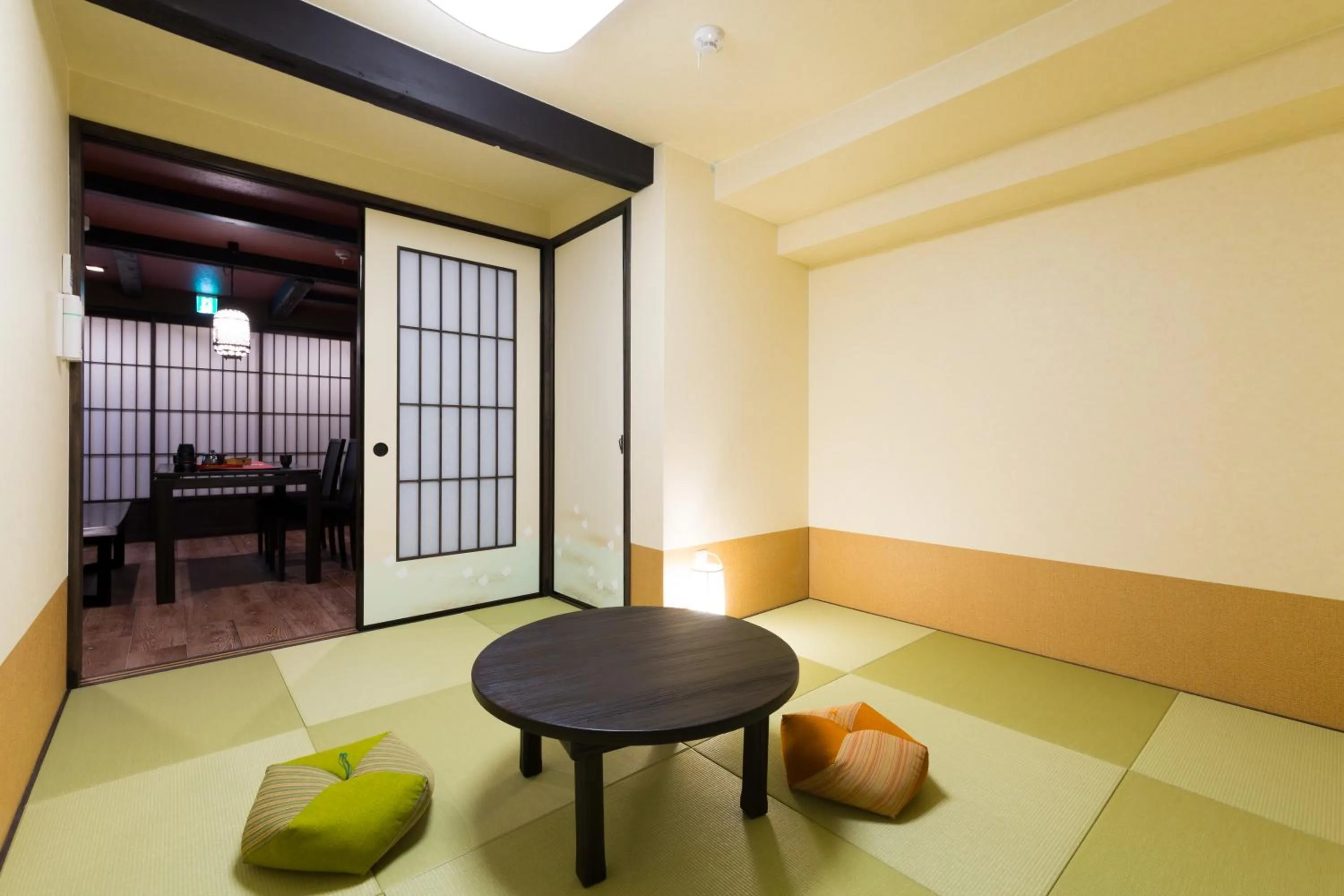 Living room in 京と家 鴨川五条 -Kyotoya Kamogawagojo-