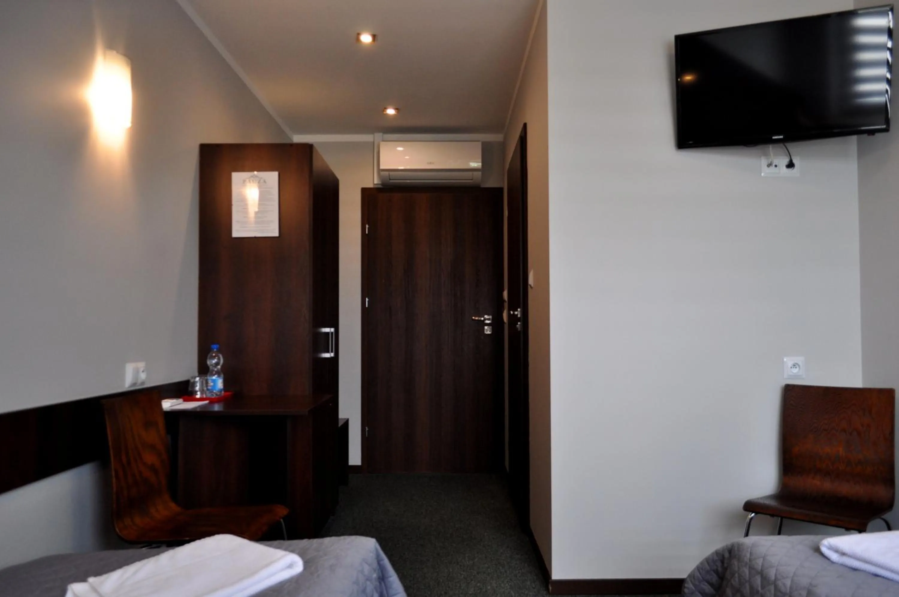 Photo of the whole room, Bed in Hotel Pauza