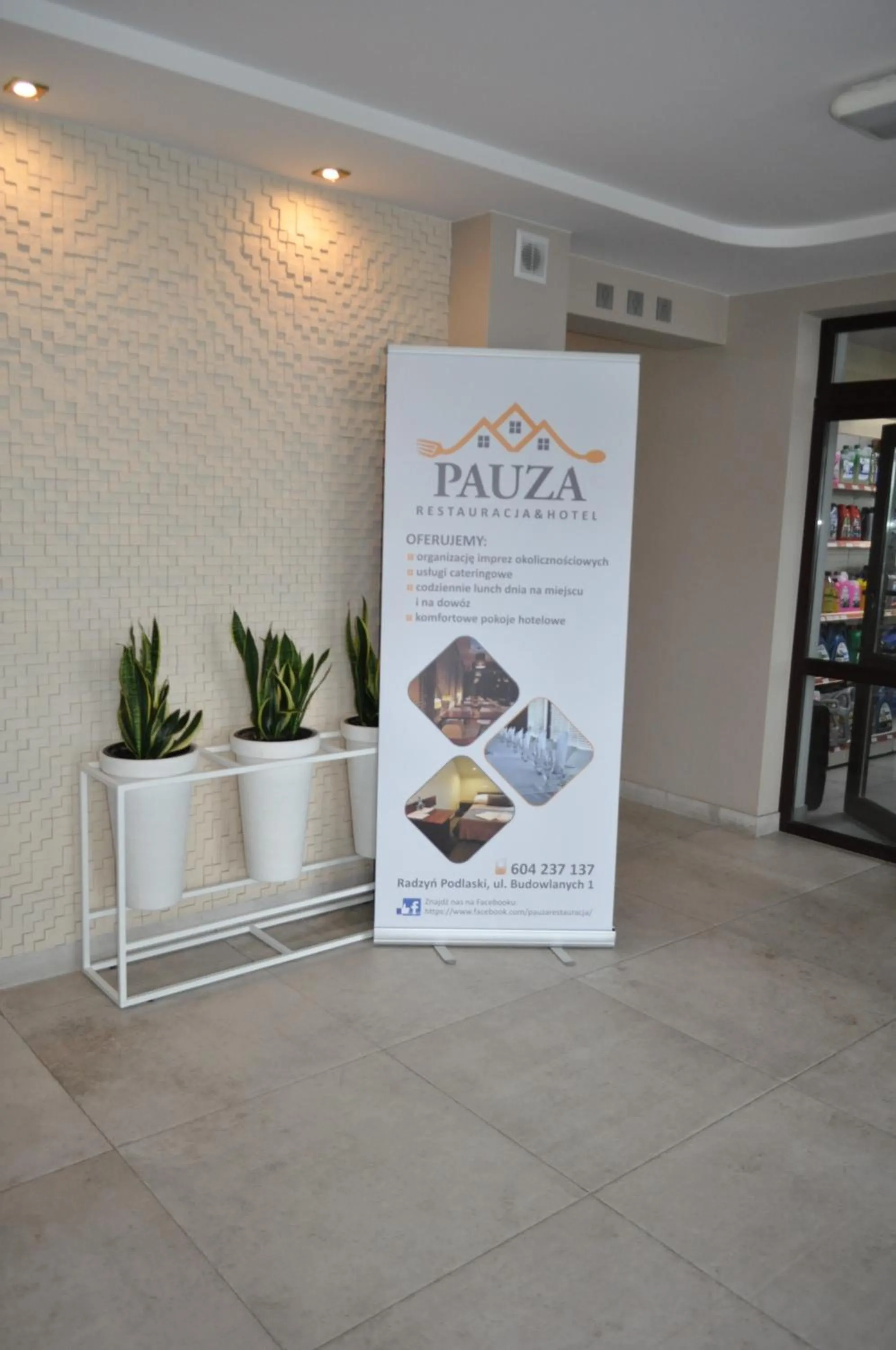 Restaurant/places to eat in Hotel Pauza
