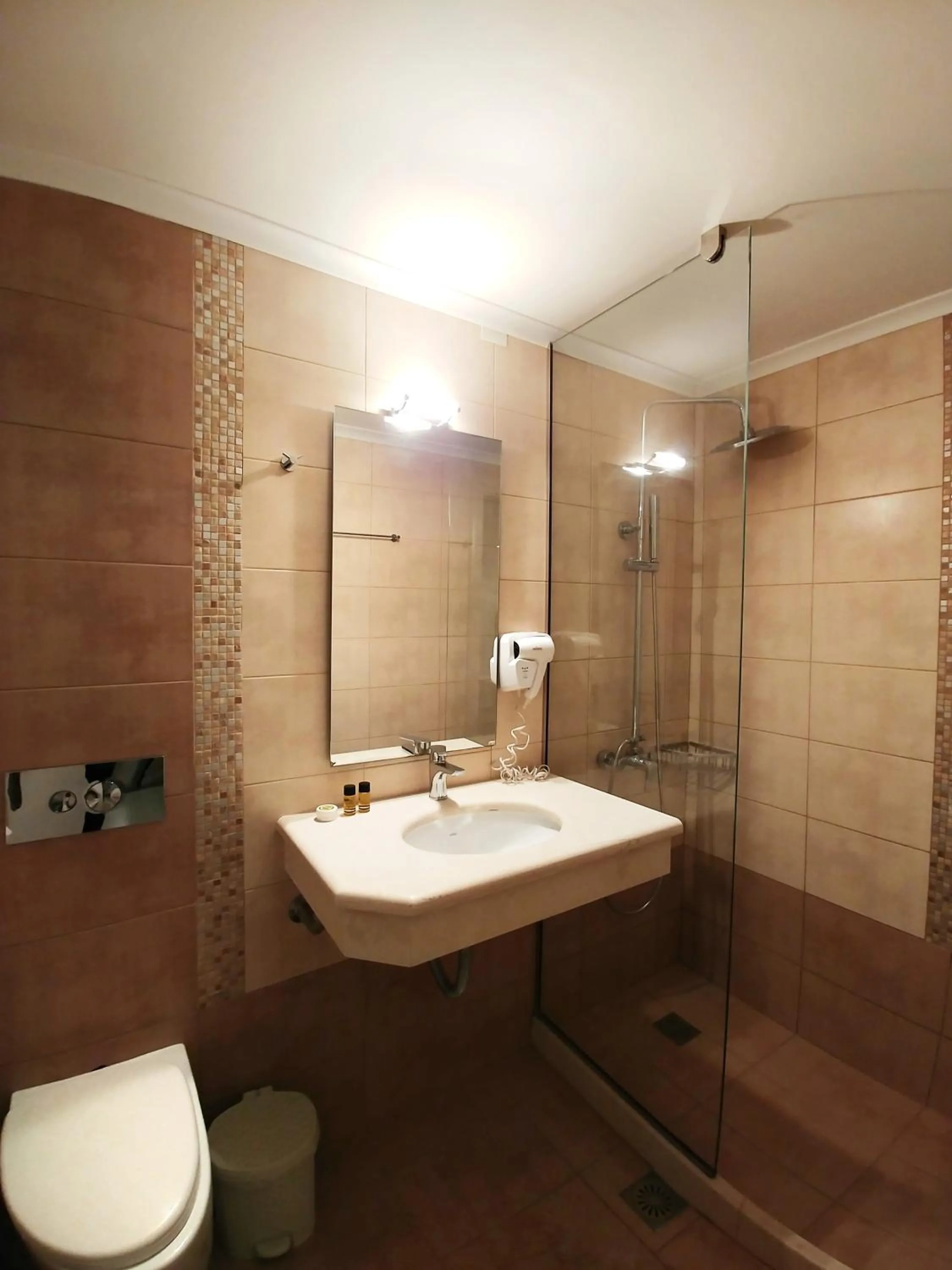 Shower in Onar Corfu Aparts & Studios