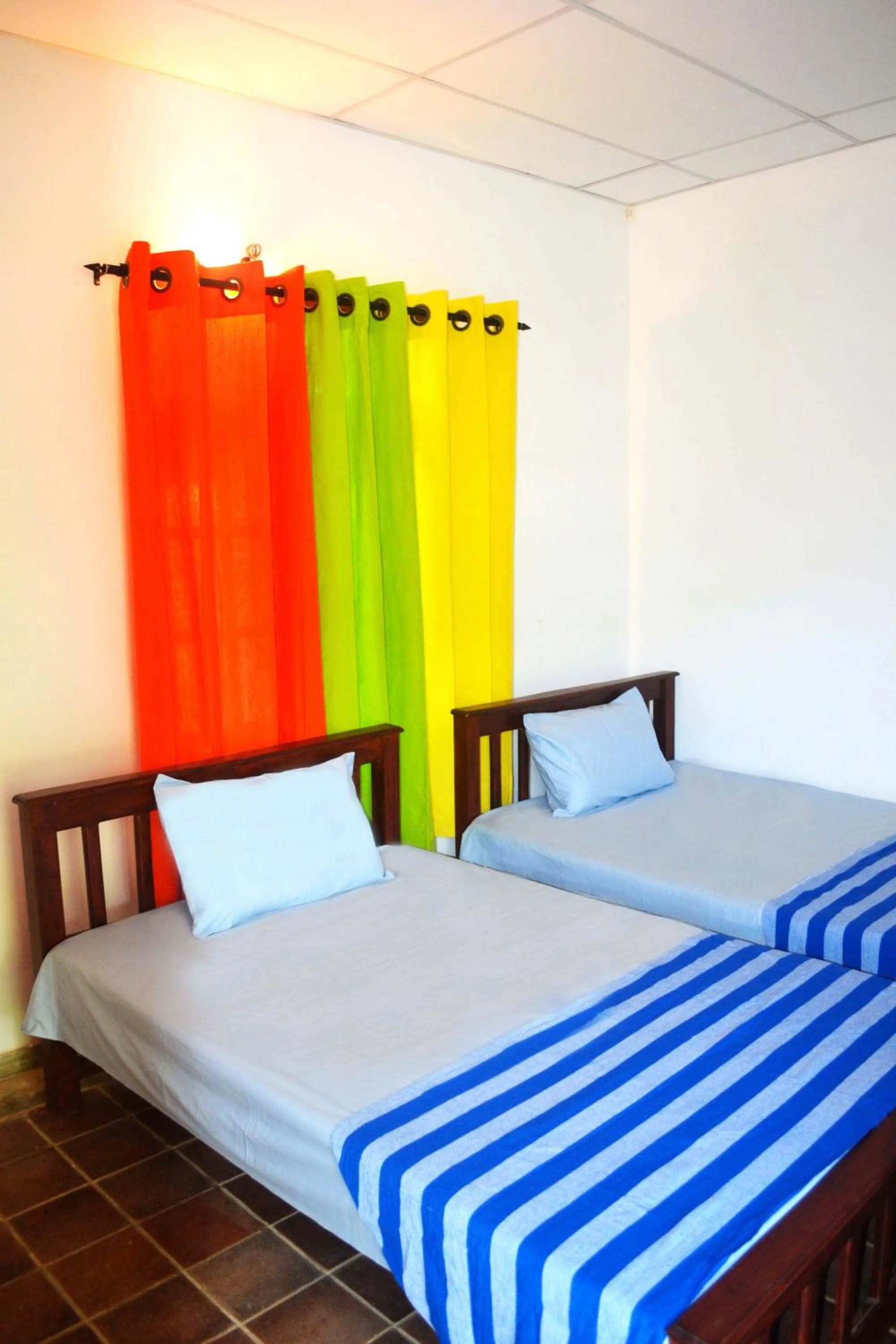 Bed in Pelican View Cottages