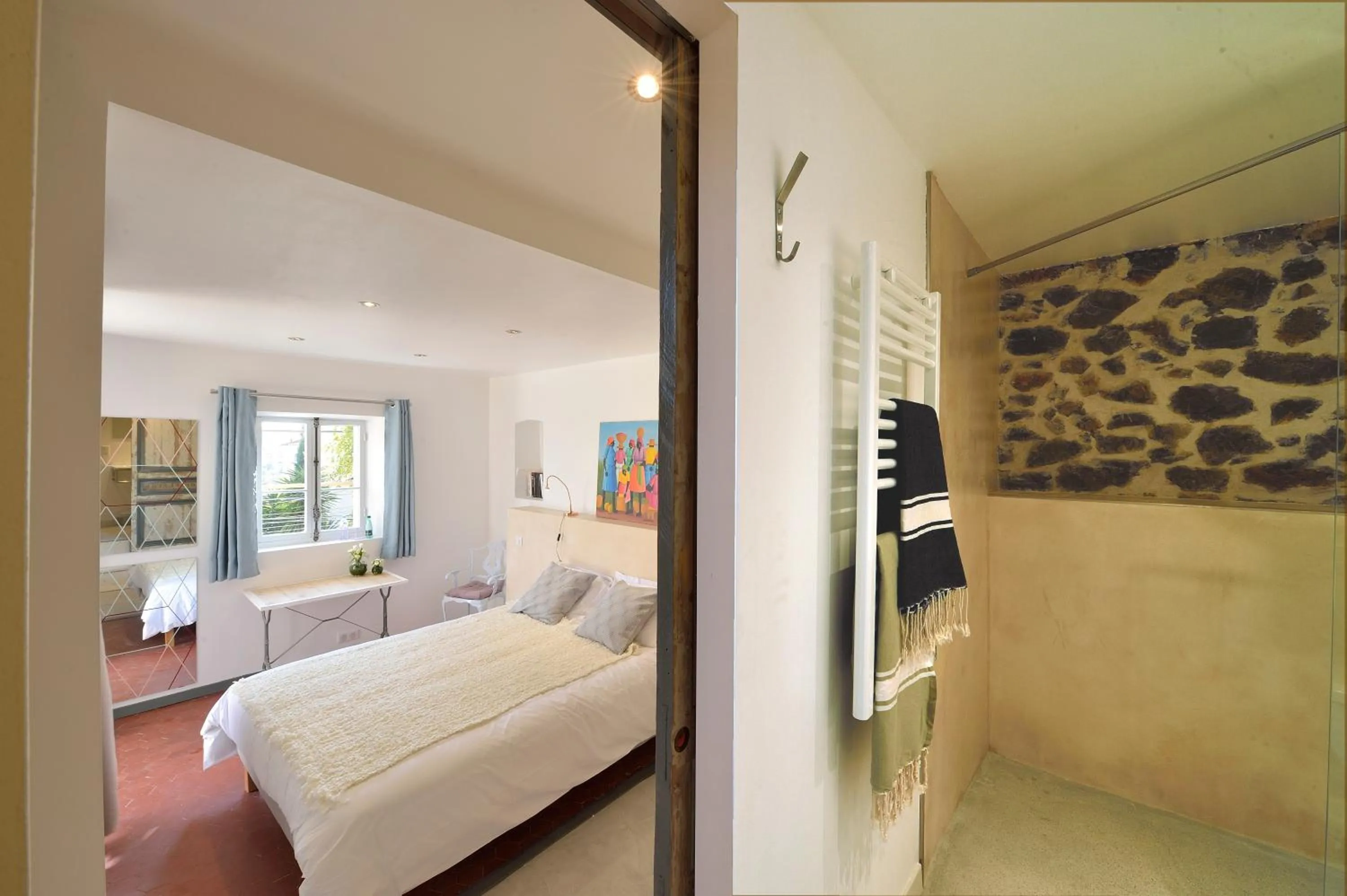 Photo of the whole room, Bed in B&B Villa Du Roc Fleuri