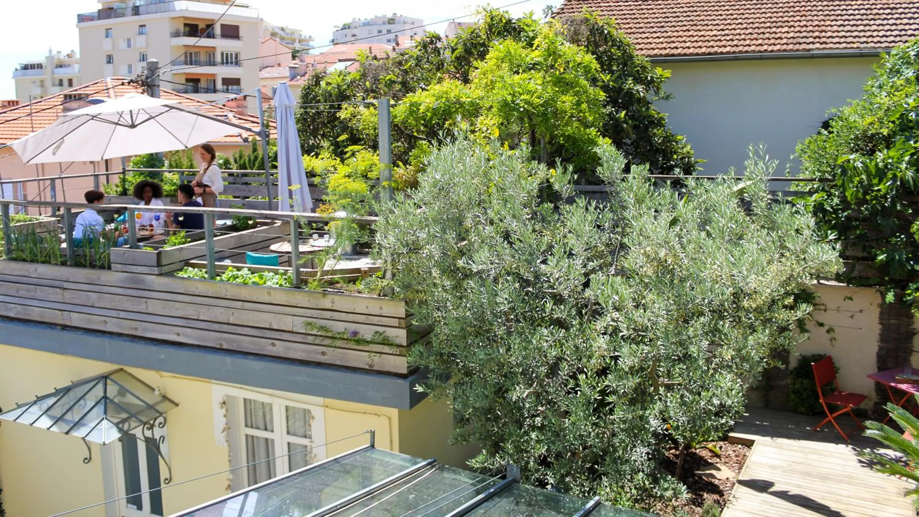 Patio in B&B Villa Du Roc Fleuri