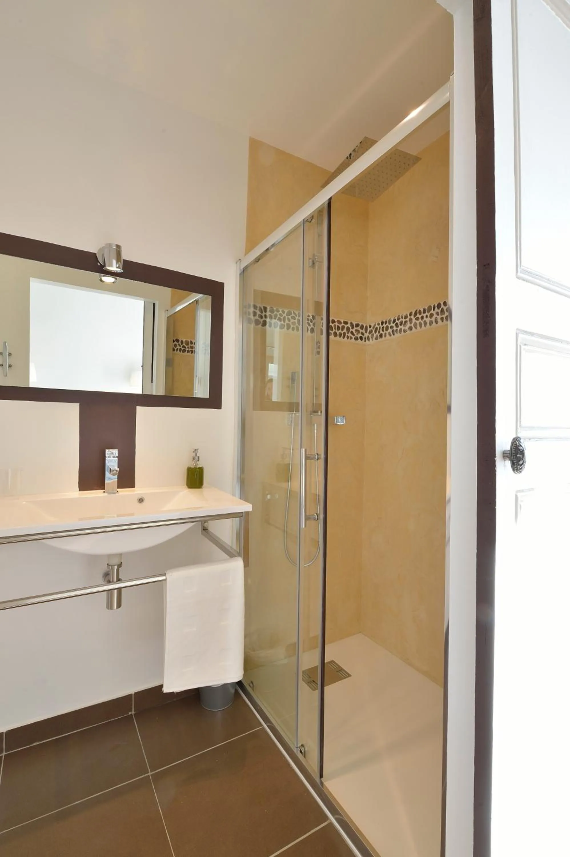 Shower in B&B Villa Du Roc Fleuri