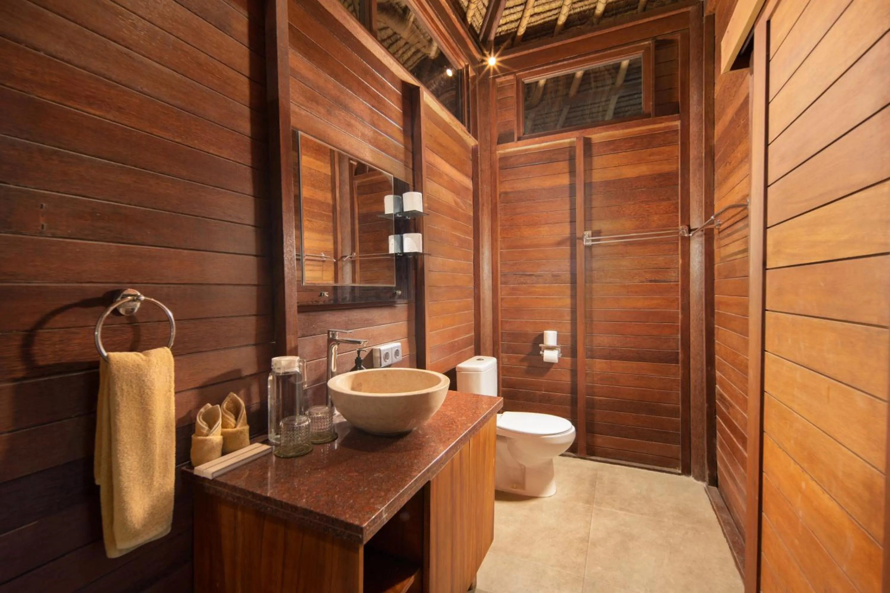 Shower in Gecko Villa & Bungalows
