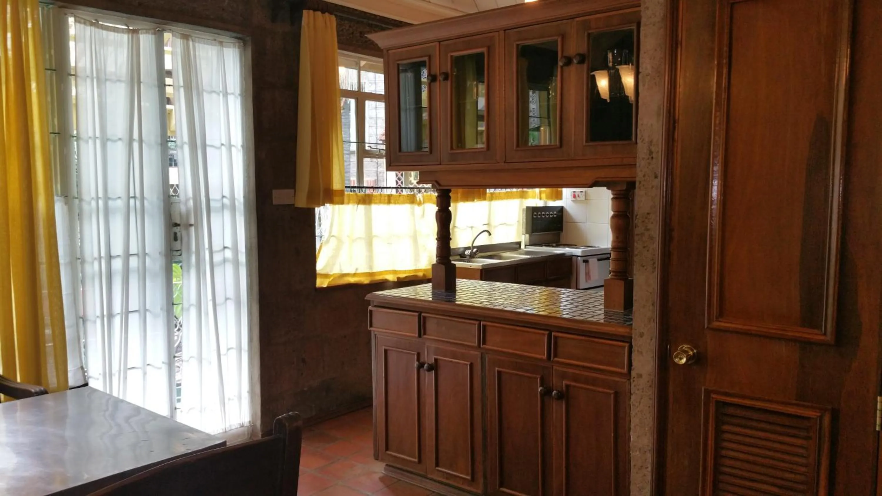 Kitchen or kitchenette in Woodmere Grand Hotel & Serviced Apartments