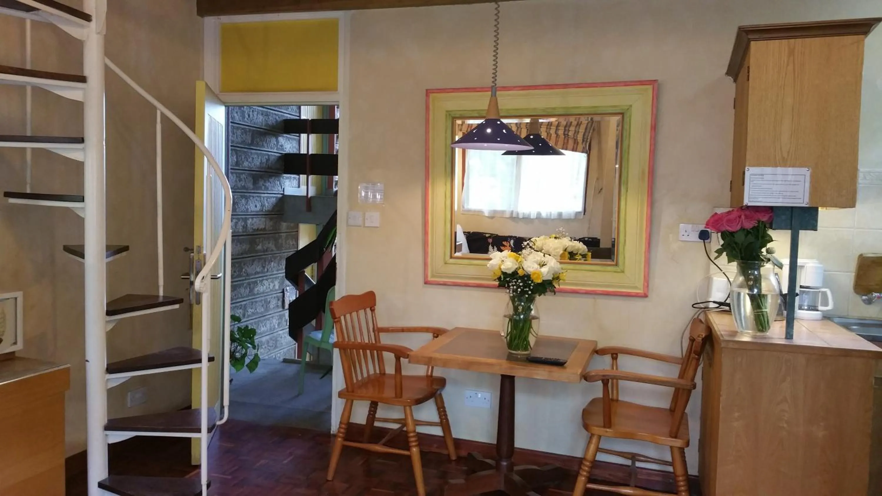 Dining area in Woodmere Grand Hotel & Serviced Apartments