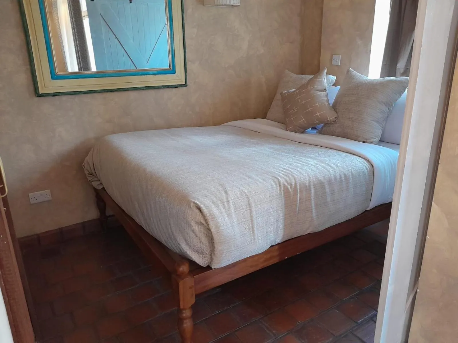 Bed in Woodmere Grand Hotel & Serviced Apartments