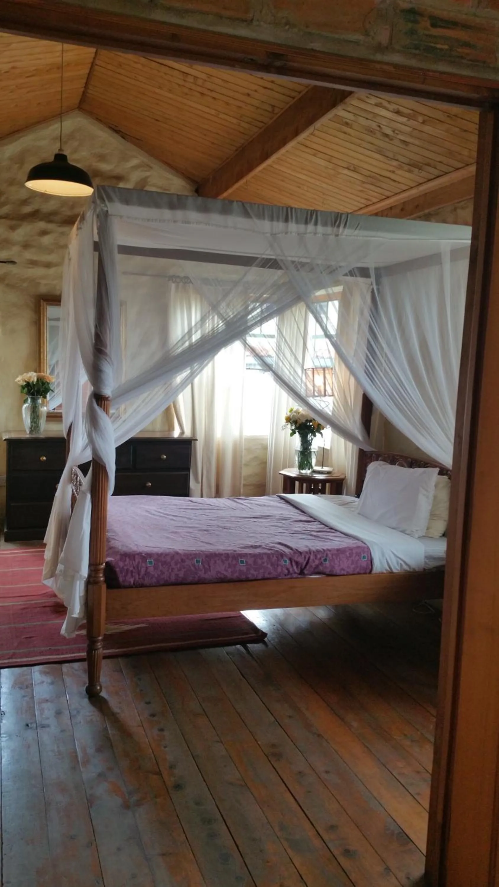 Photo of the whole room, Bed in Woodmere Grand Hotel & Serviced Apartments