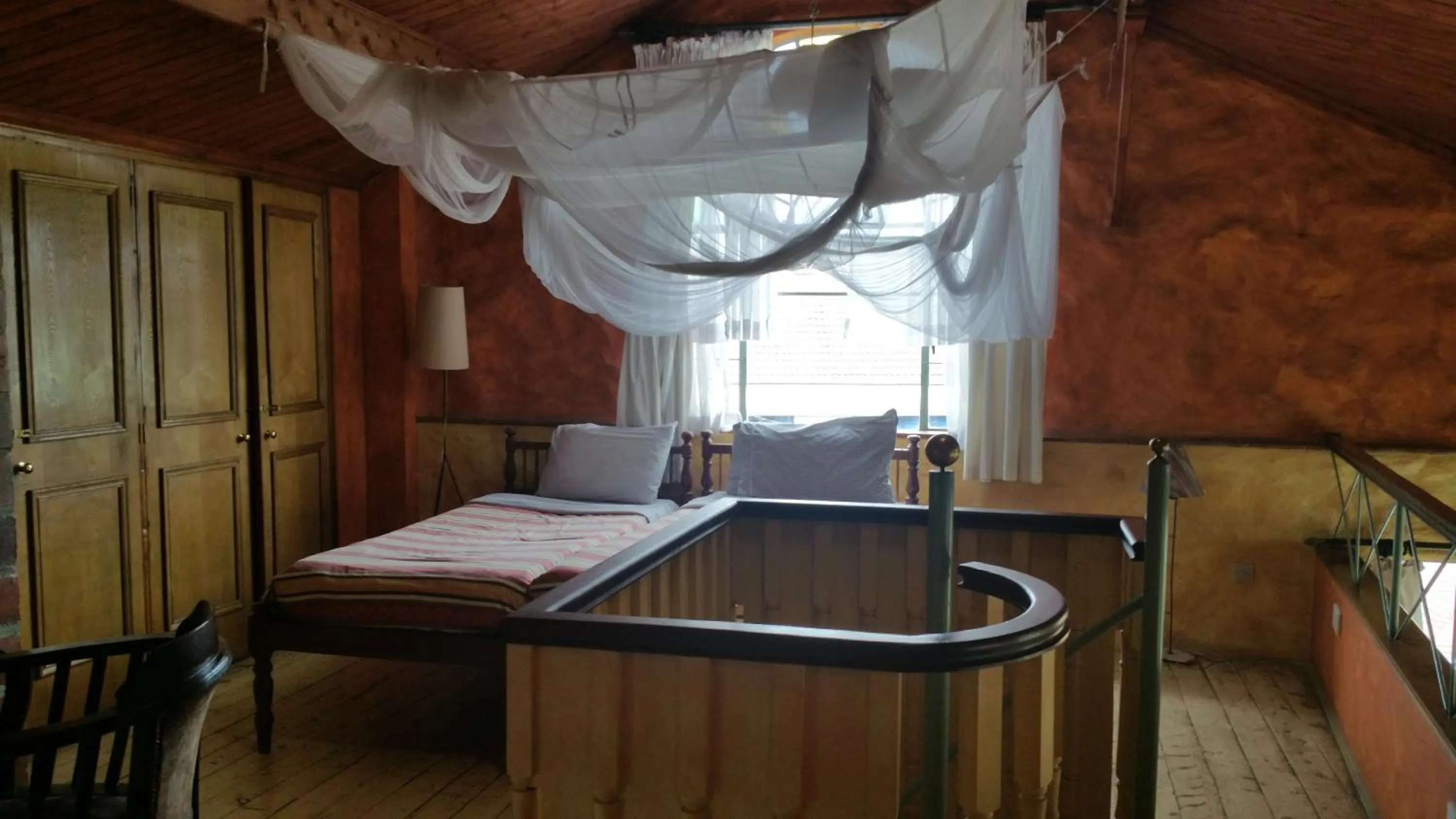 Photo of the whole room, Bed in Woodmere Grand Hotel & Serviced Apartments