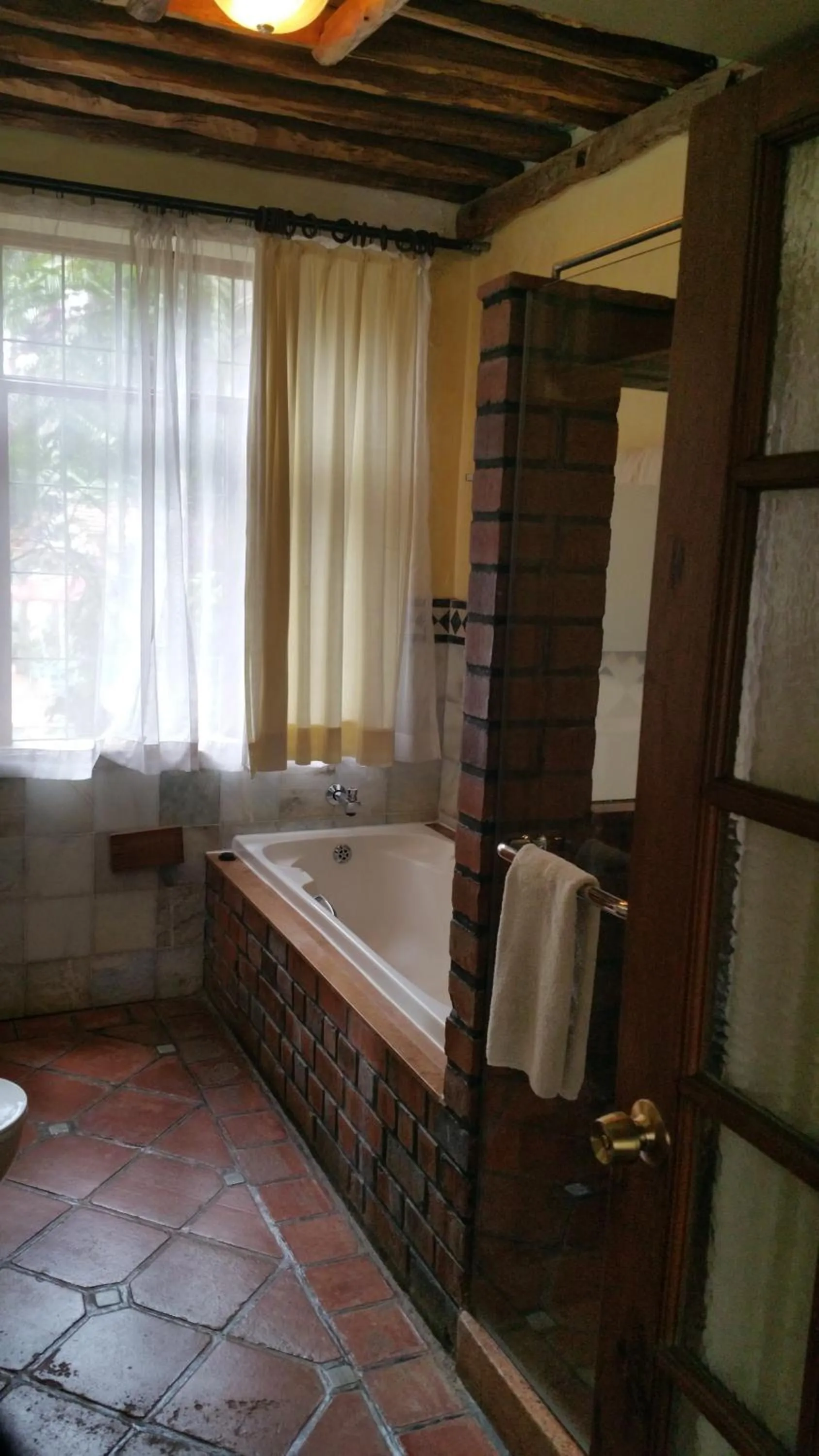 Bathroom in Woodmere Grand Hotel & Serviced Apartments
