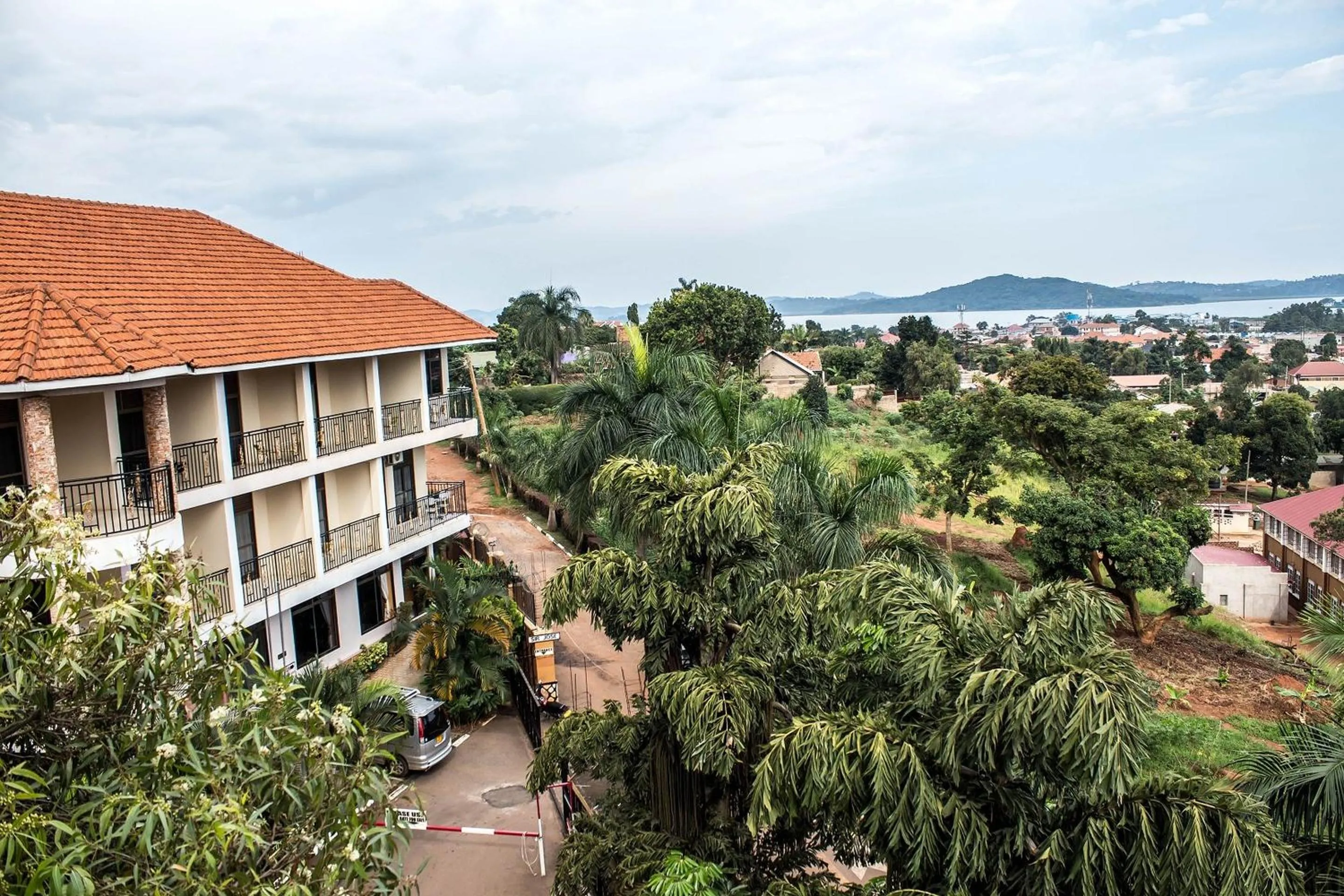 Neighbourhood in Sir Jose Hotel