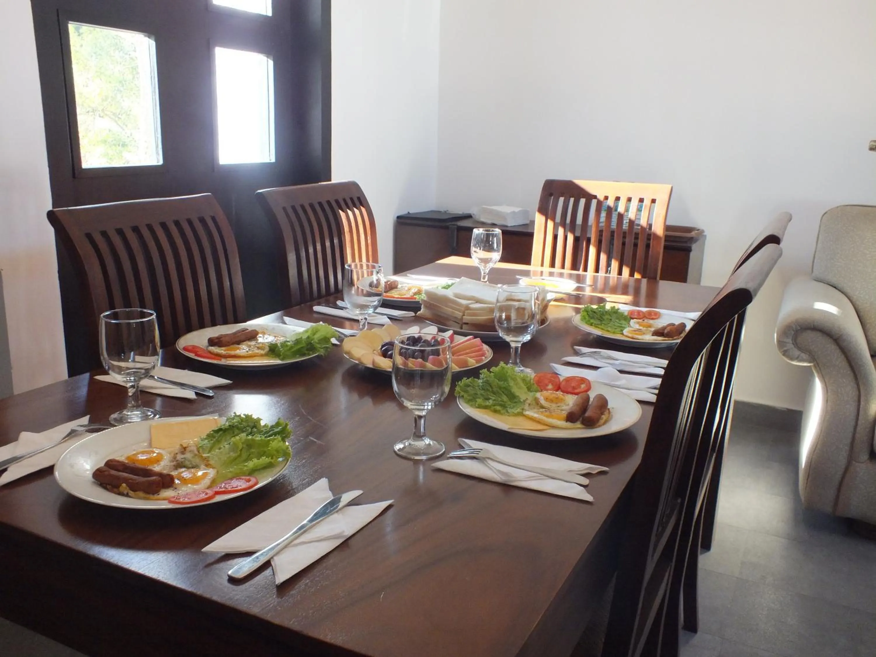 Continental breakfast in Cottage 42