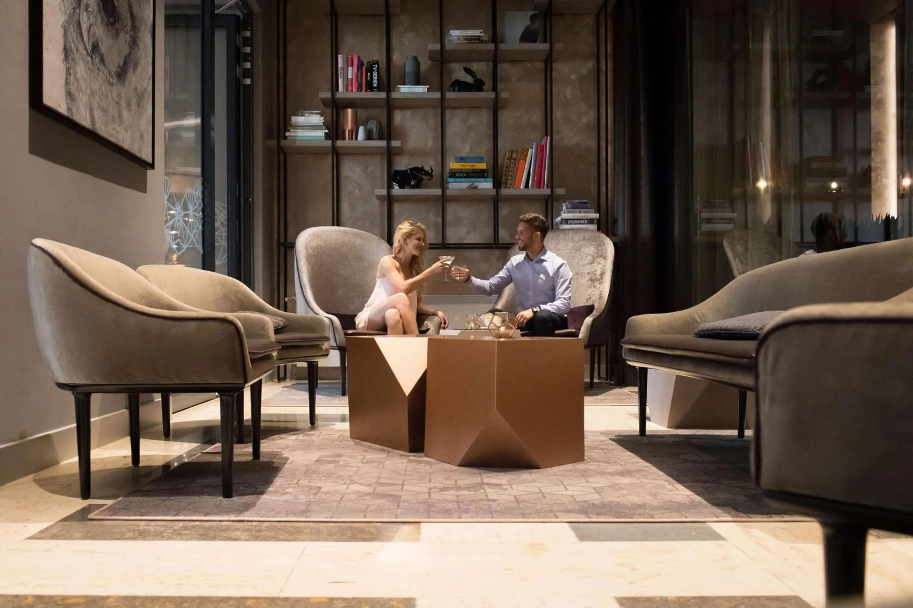 Lounge or bar in Park Plaza Nuremberg