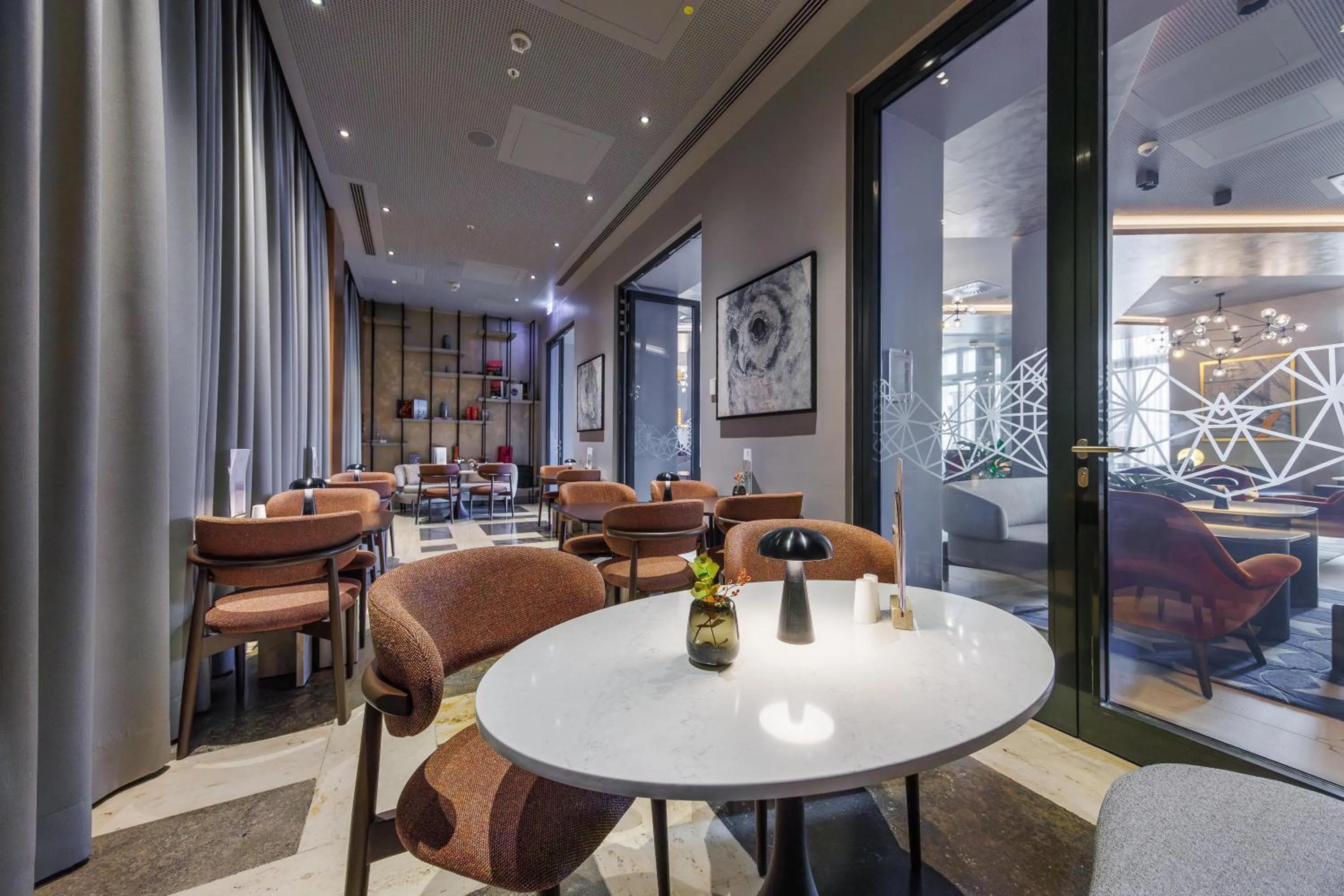 Lounge or bar in Park Plaza Nuremberg