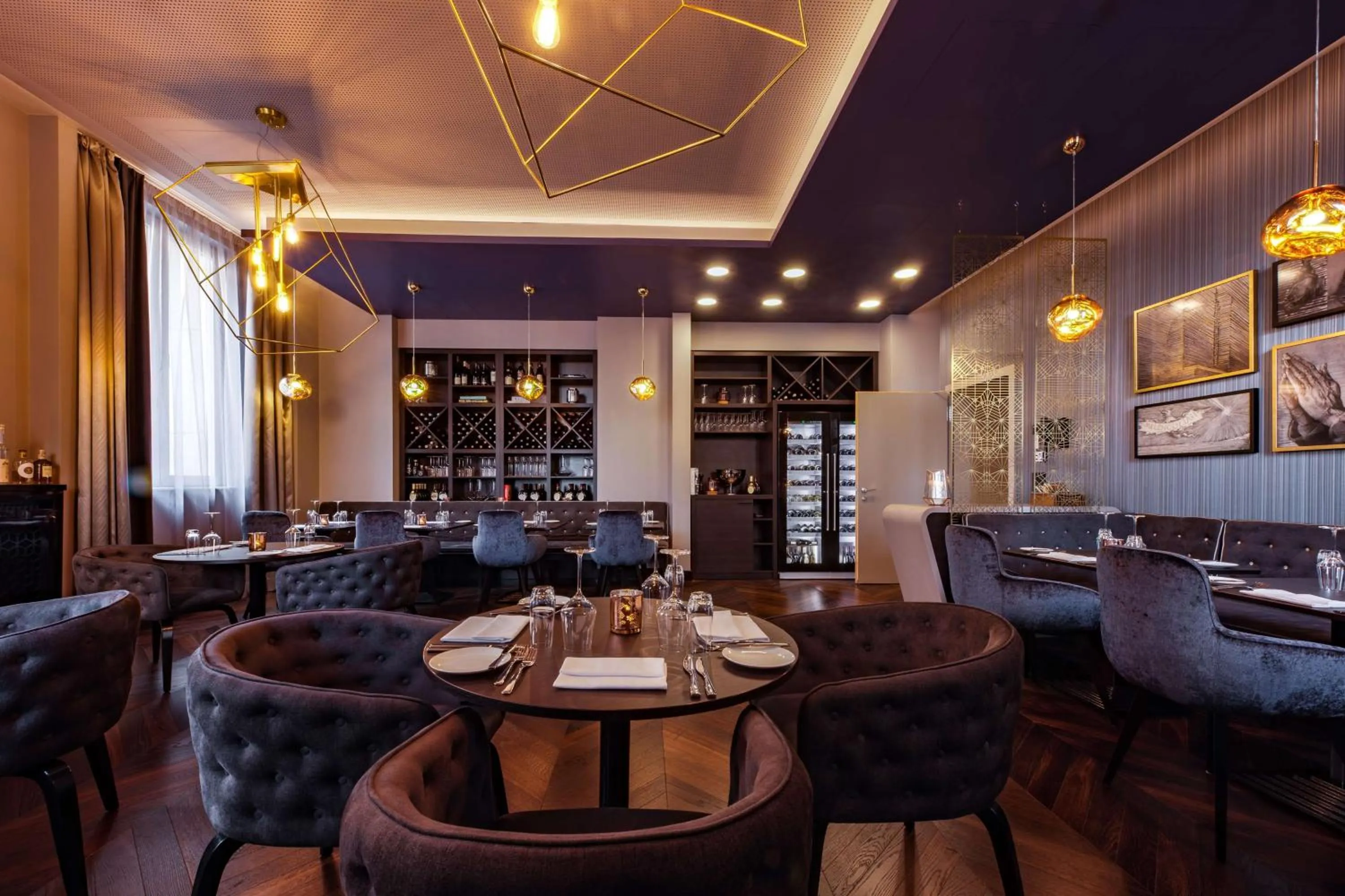 Restaurant/places to eat in Park Plaza Nuremberg