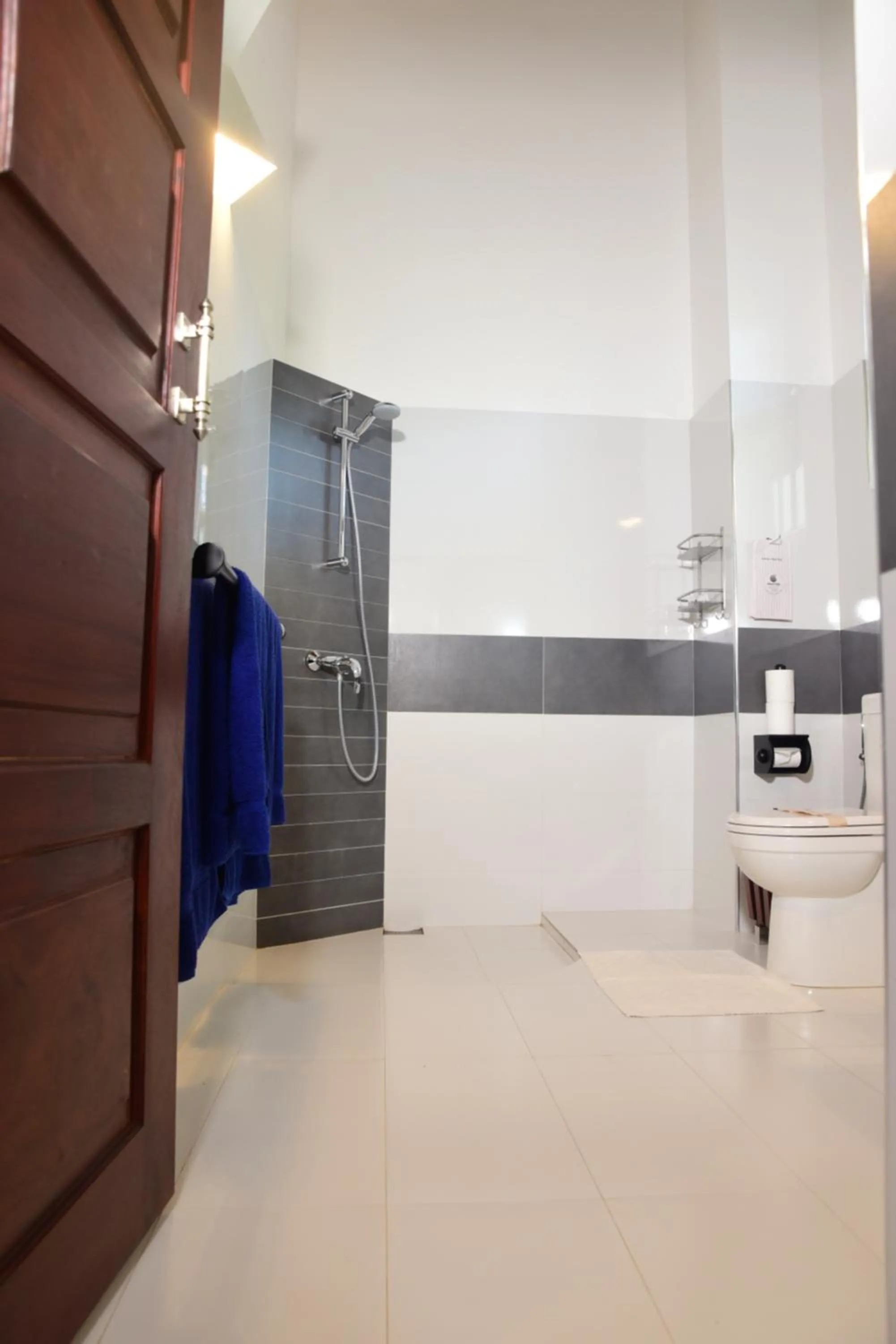 Bathroom in Amal Beach Hotel