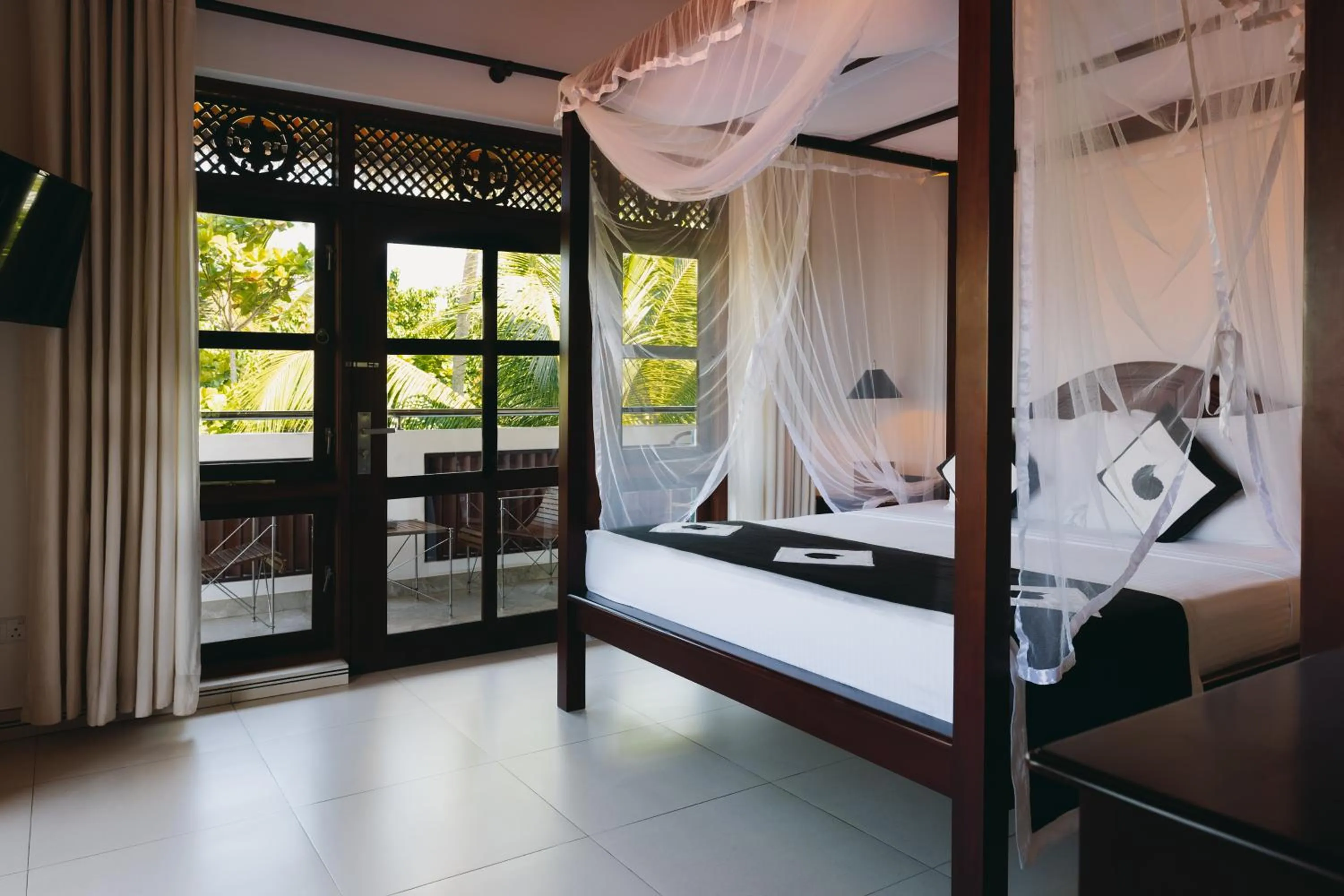 Bedroom, Bed in Amal Beach Hotel