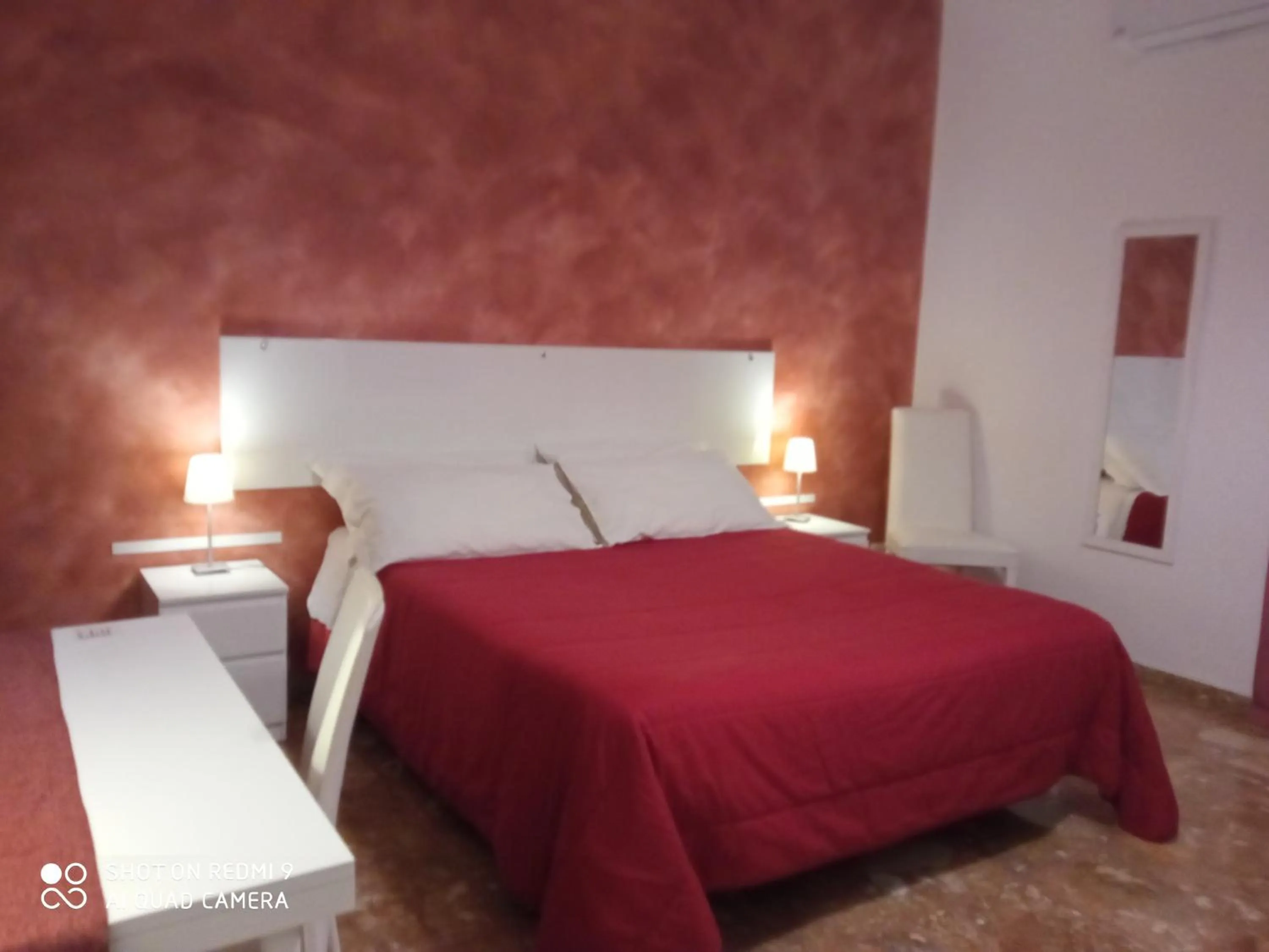 Bed in Bed & Breakfast Fontanarossa Airport -Private Parking-