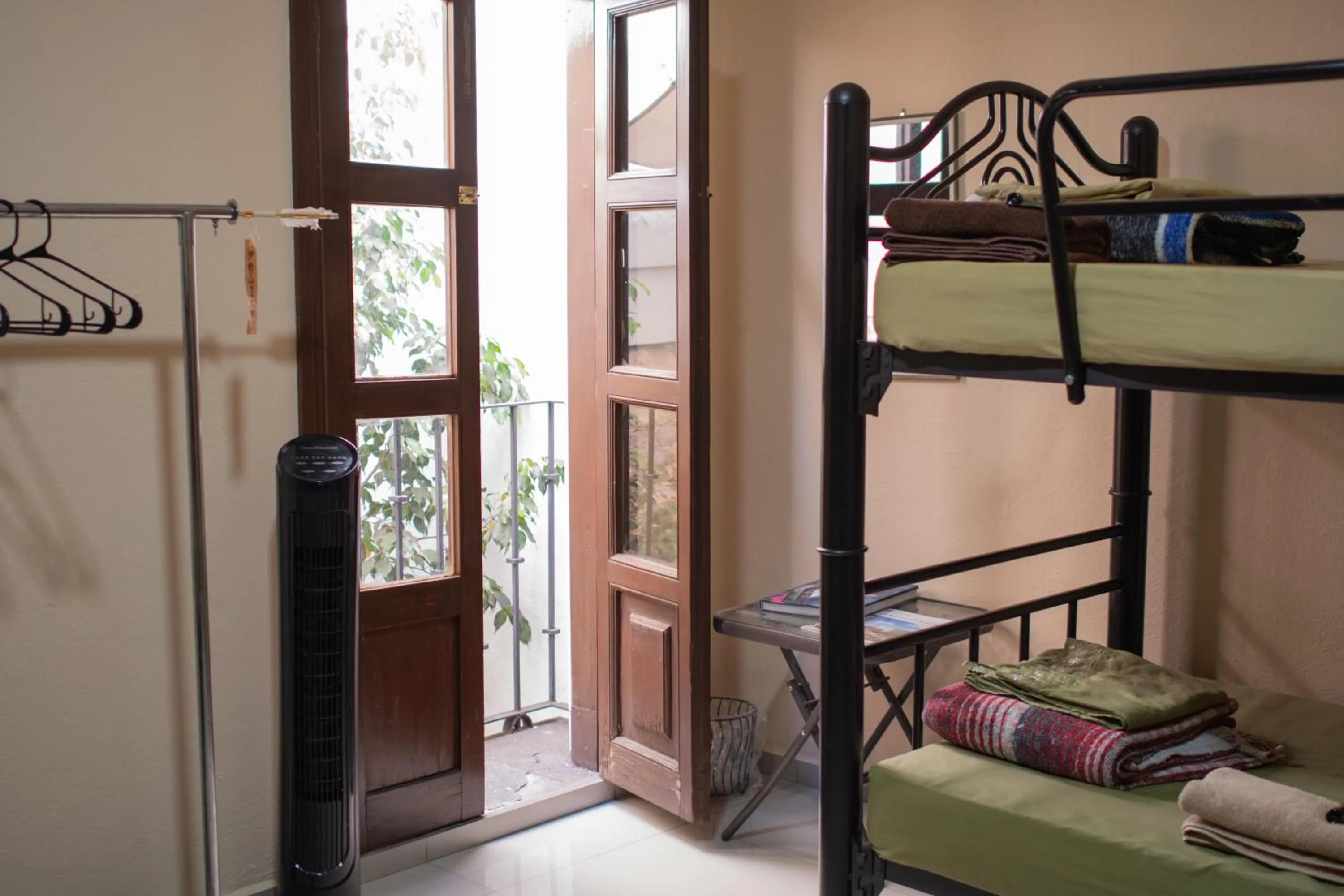 Bed in 4-Bed Mixed Dormitory Room in Hostal Encounter Guanajuato