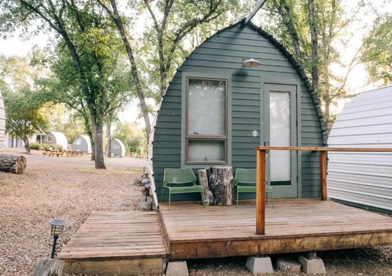 Micro Cabin with Shared Bathroom in Sierra Meadows Micro Cabin with Shared Bathroom in Sierra Meadows