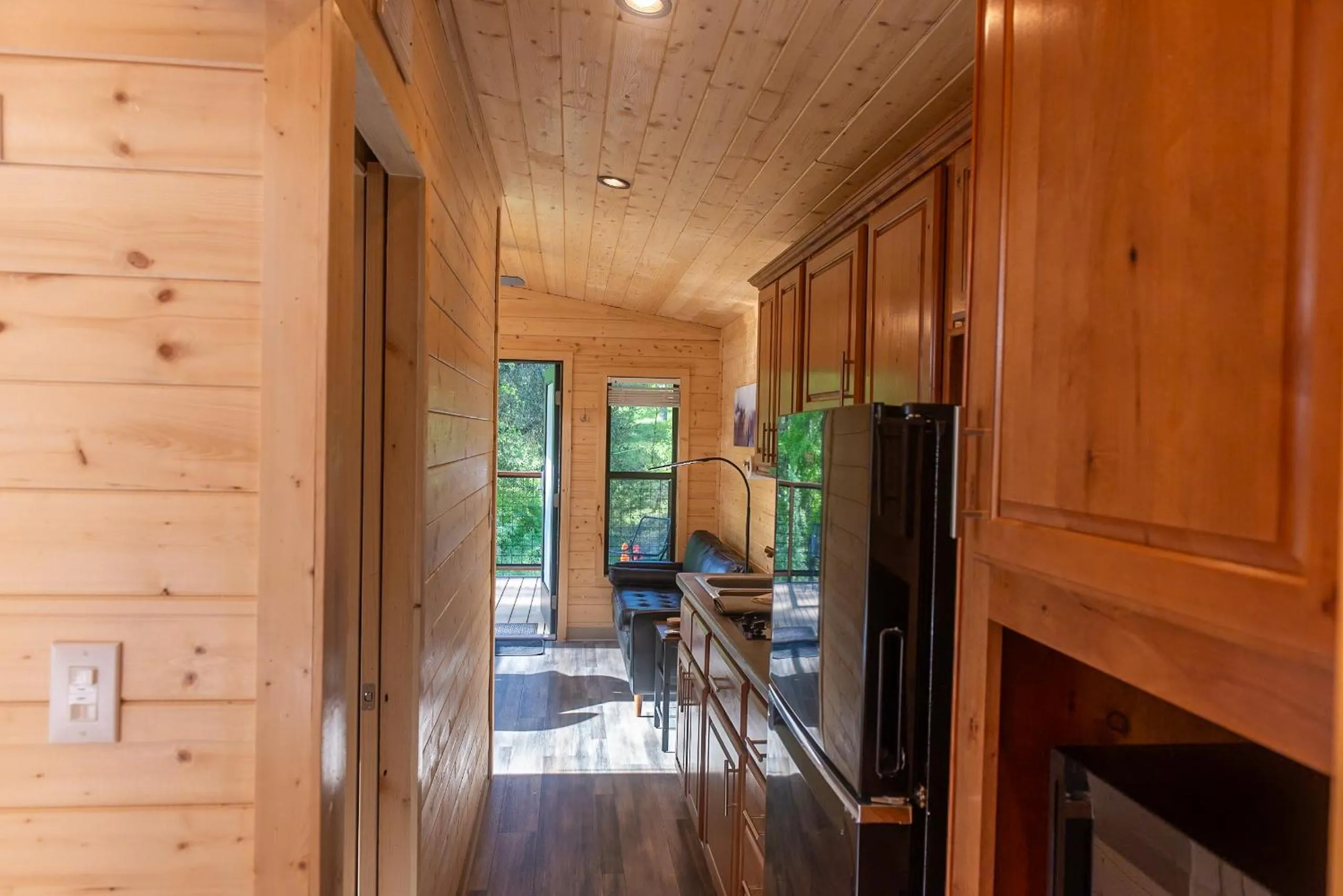 Kitchen or kitchenette in Sierra Meadows