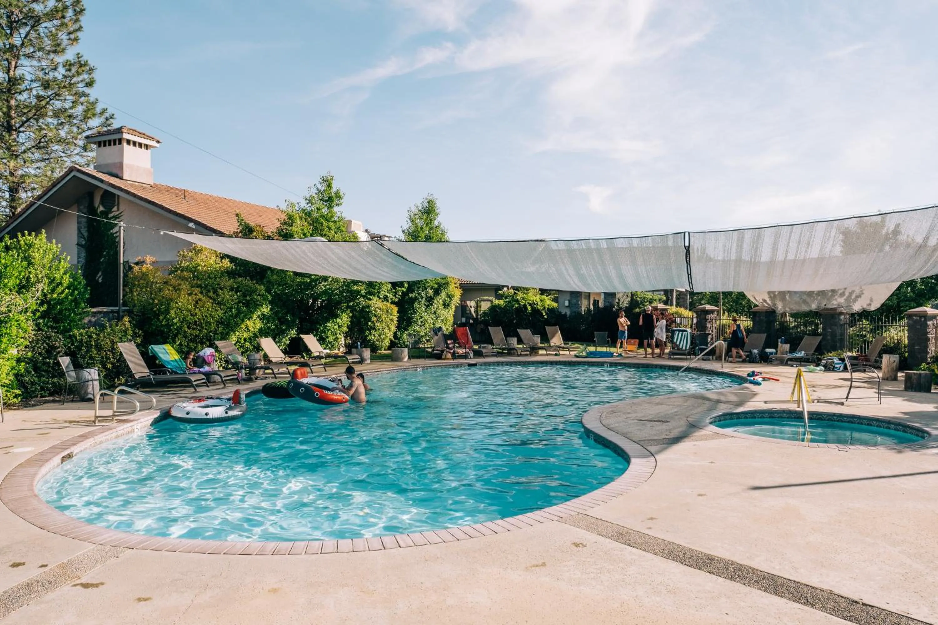 Swimming pool in Sierra Meadows