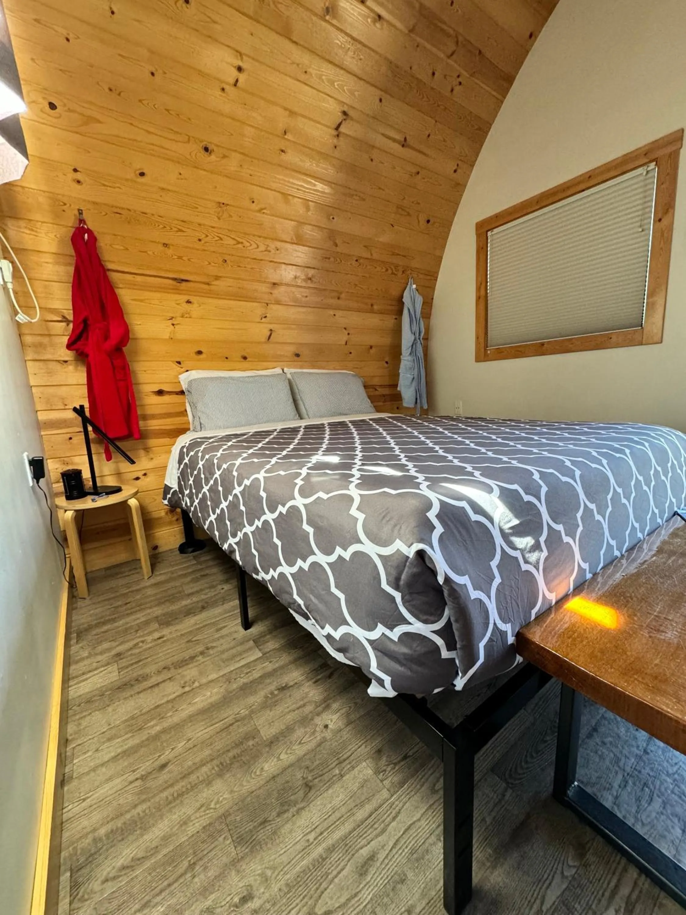 Bed in Sierra Meadows