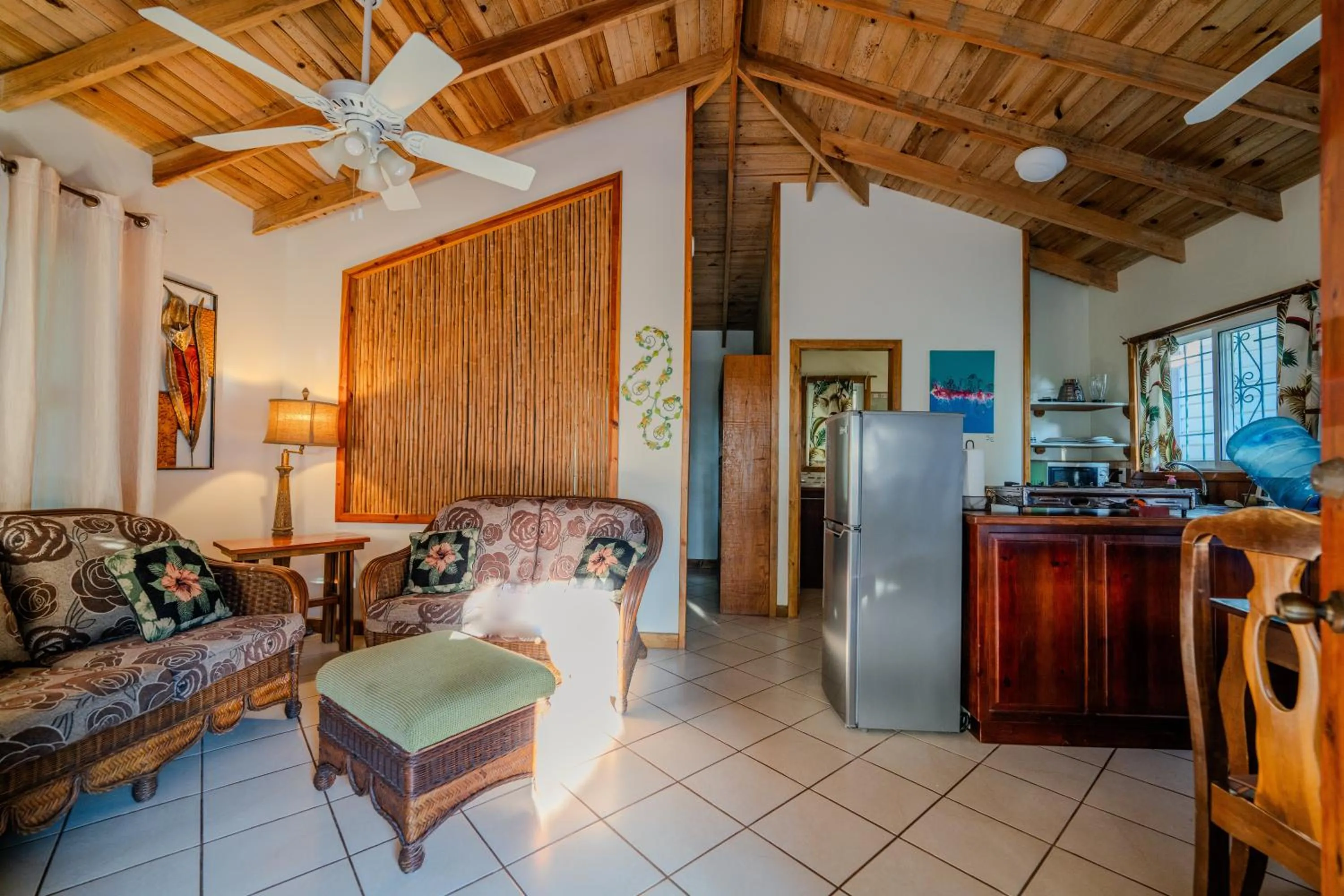 Living room in Seaside Inn Roatan