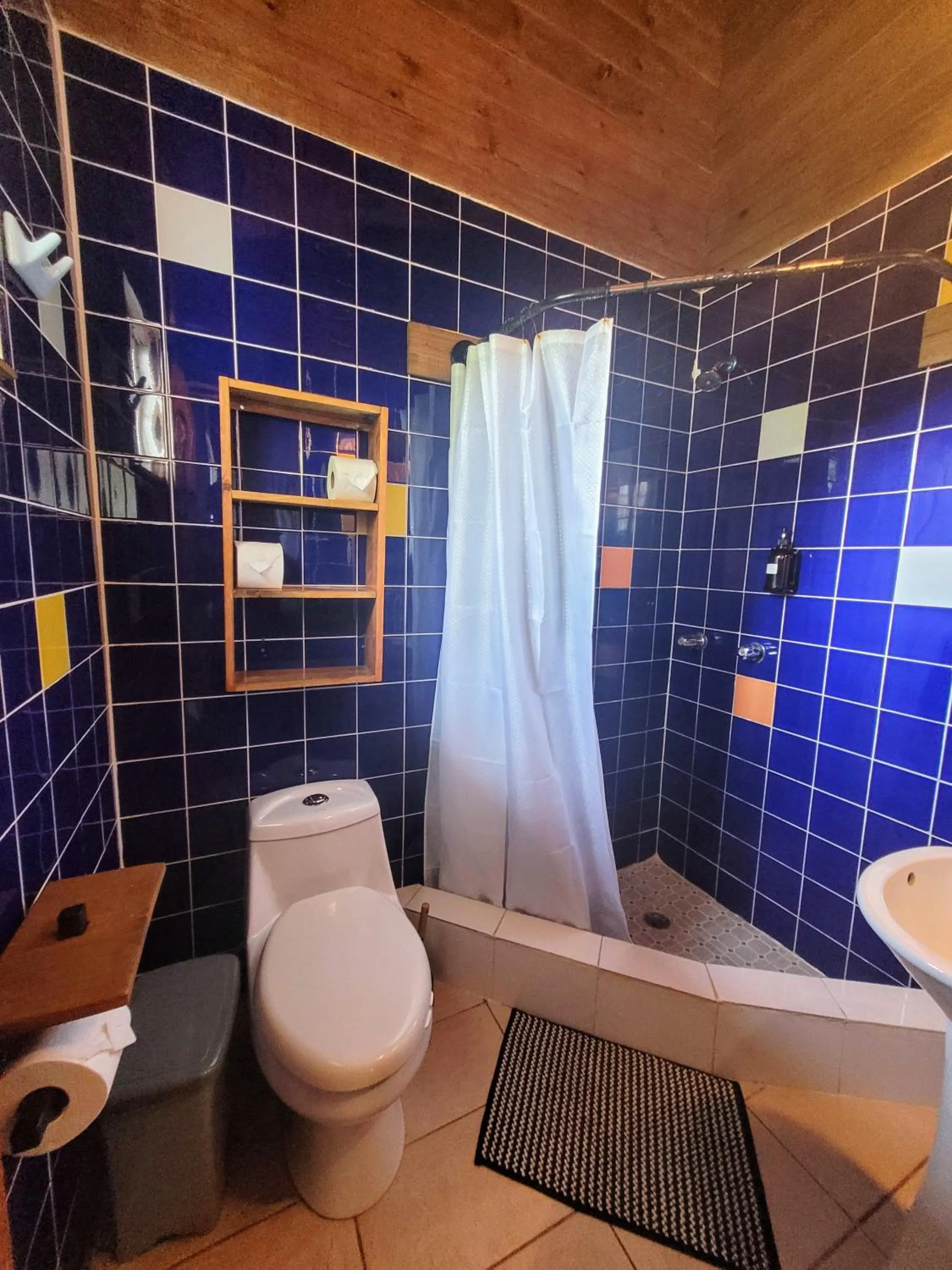 Barrbra BnB Over The Sea