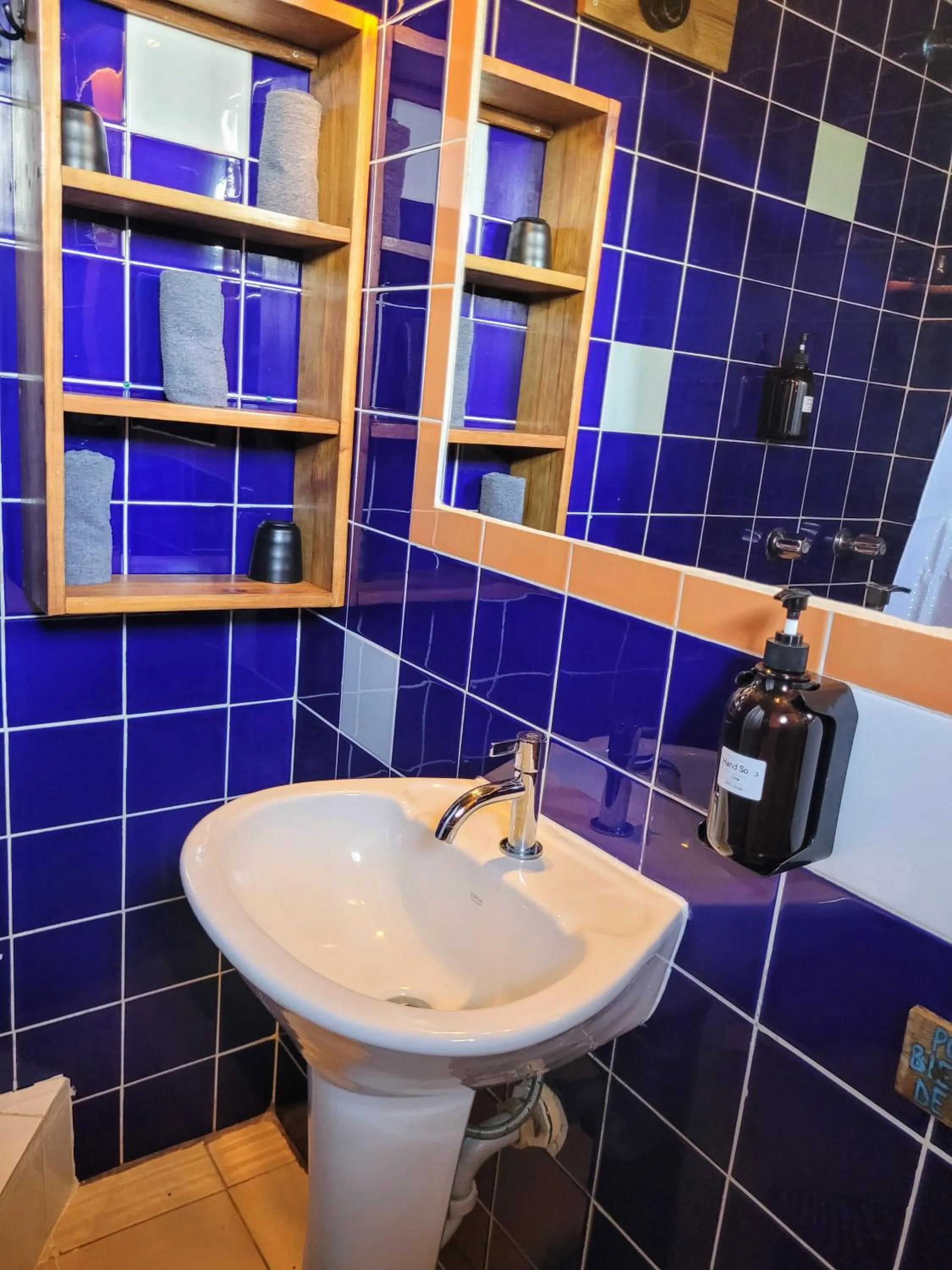 Barrbra BnB Over The Sea