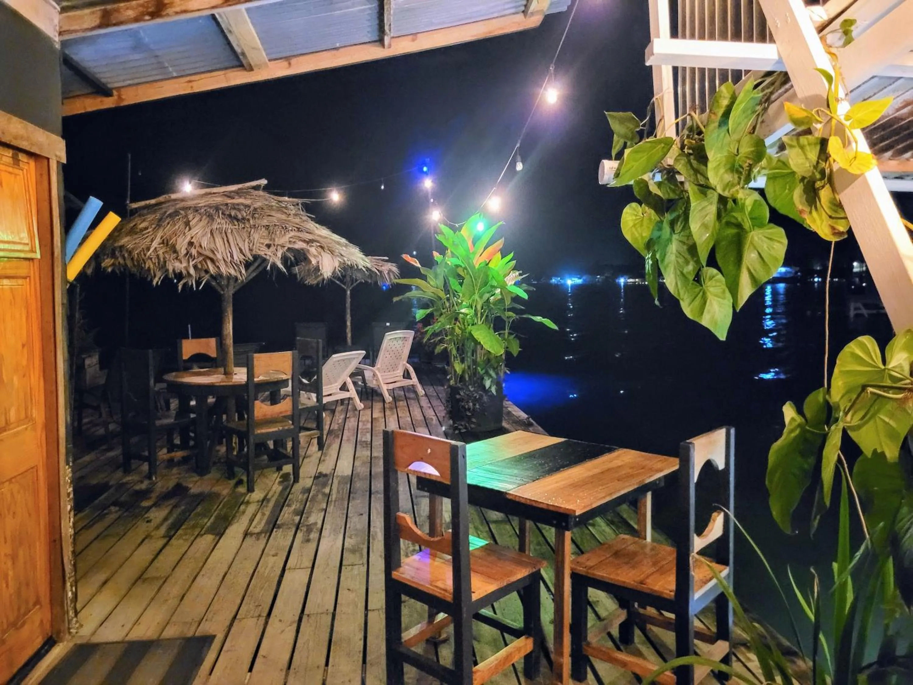 Patio in Barrbra BnB Over The Sea