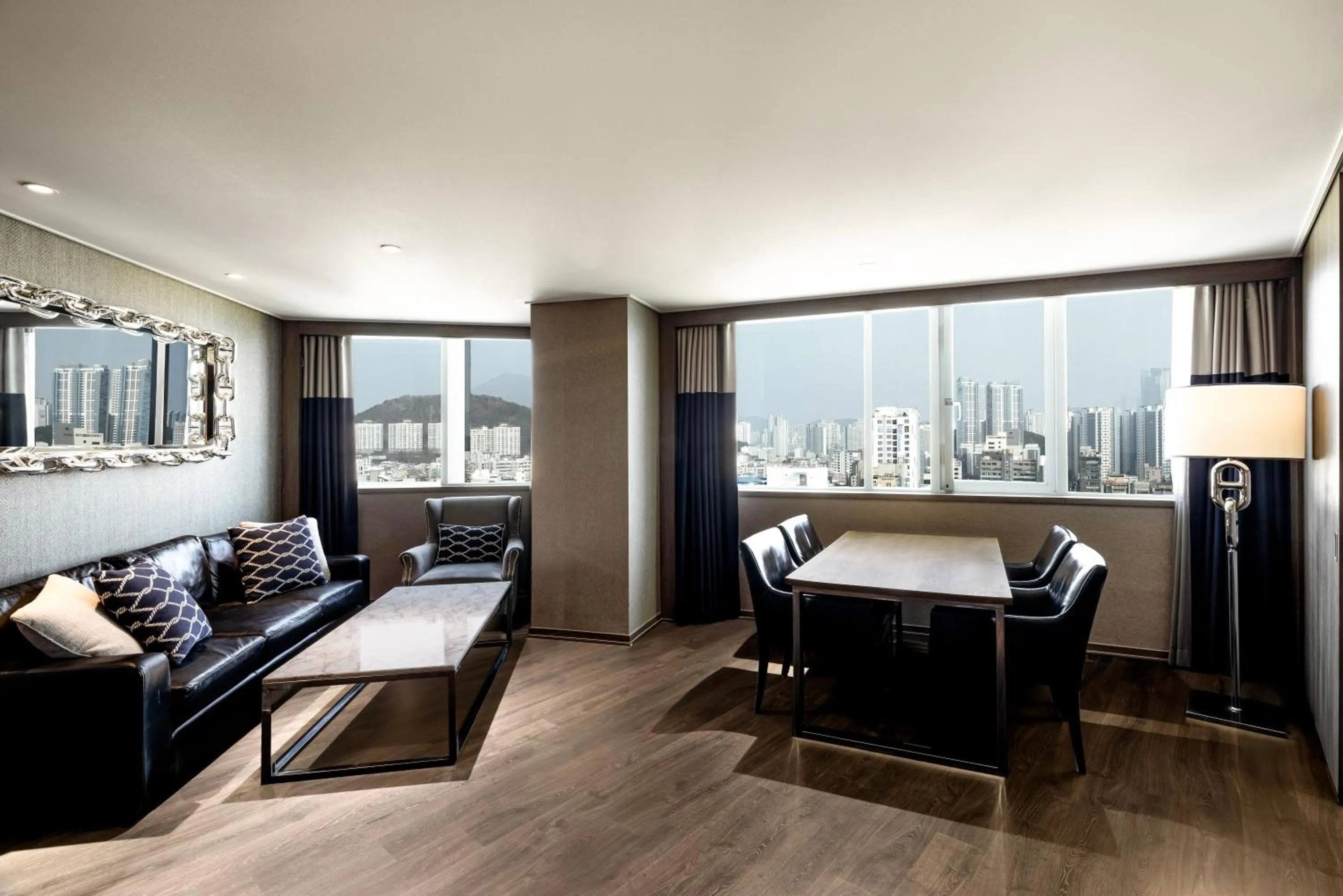 Living room in Kent Hotel Gwangalli by Kensington