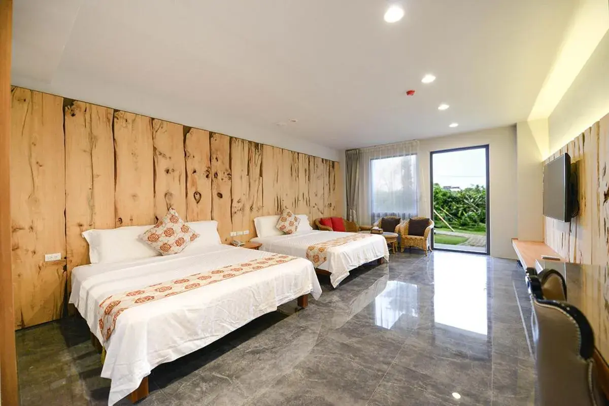 Bed in Oceanic Pearl Resort Bed in Oceanic Pearl Resort